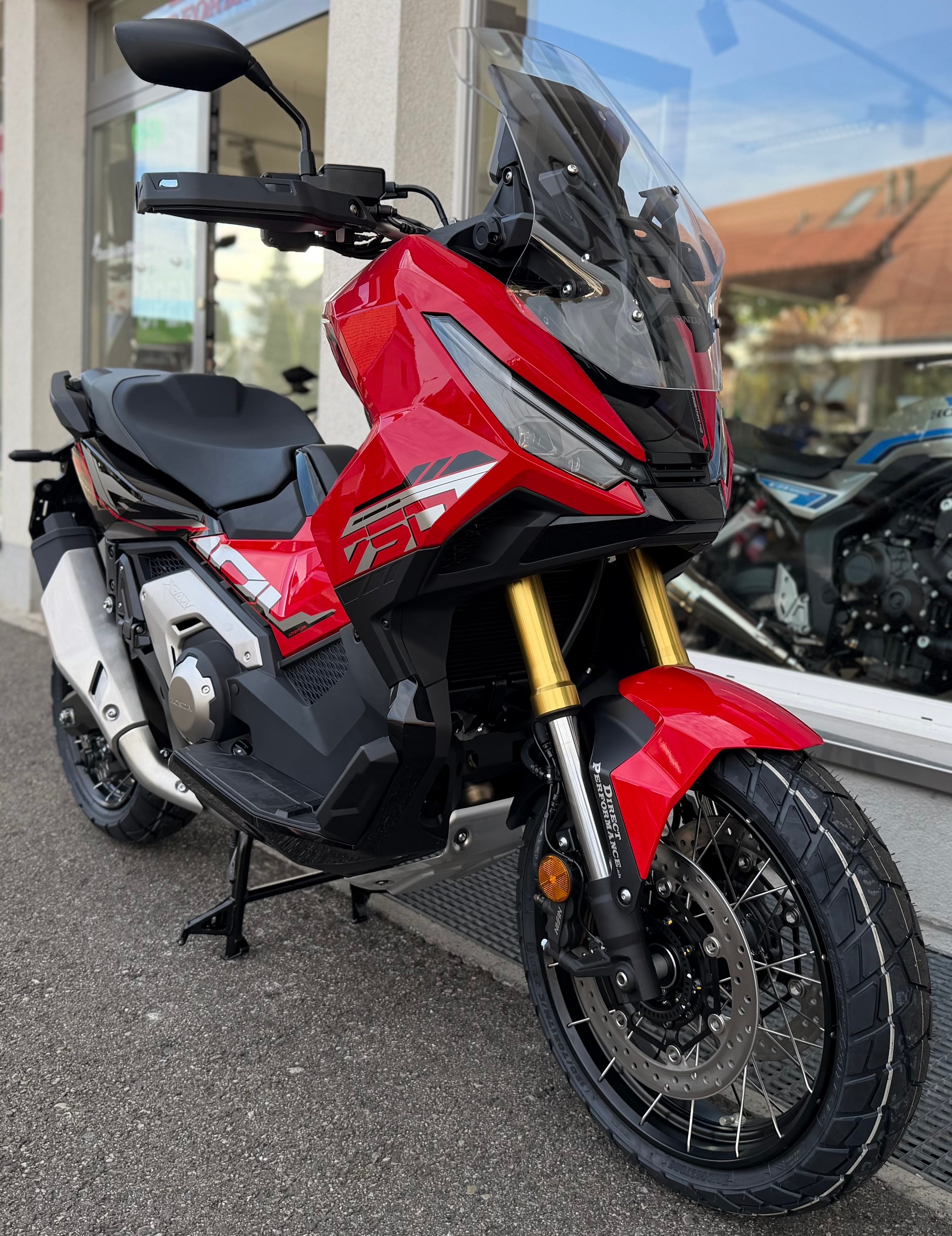 HONDA X-ADV 750 Special Edition 2027-image-2