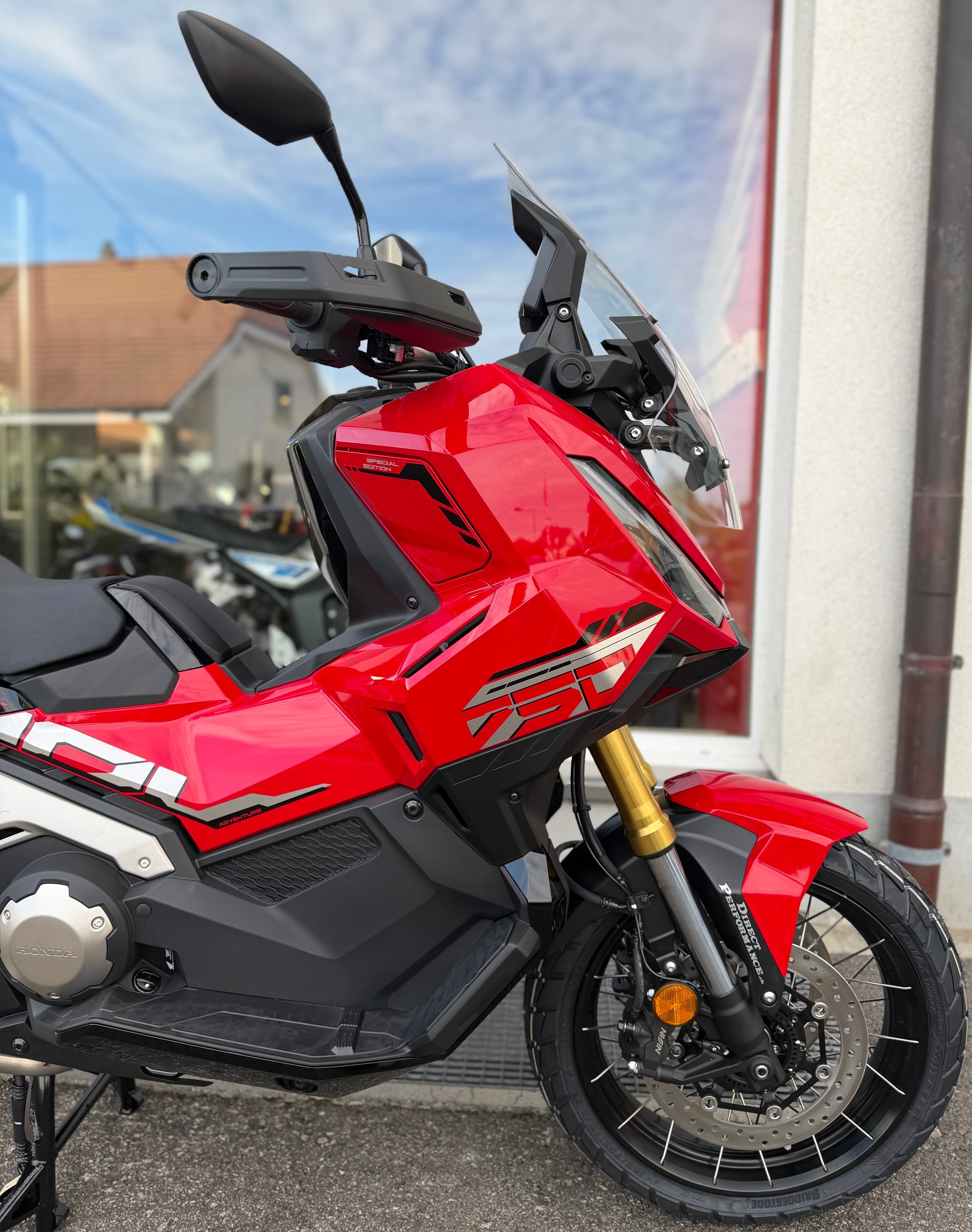 HONDA X-ADV 750 Special Edition 2027-image-4