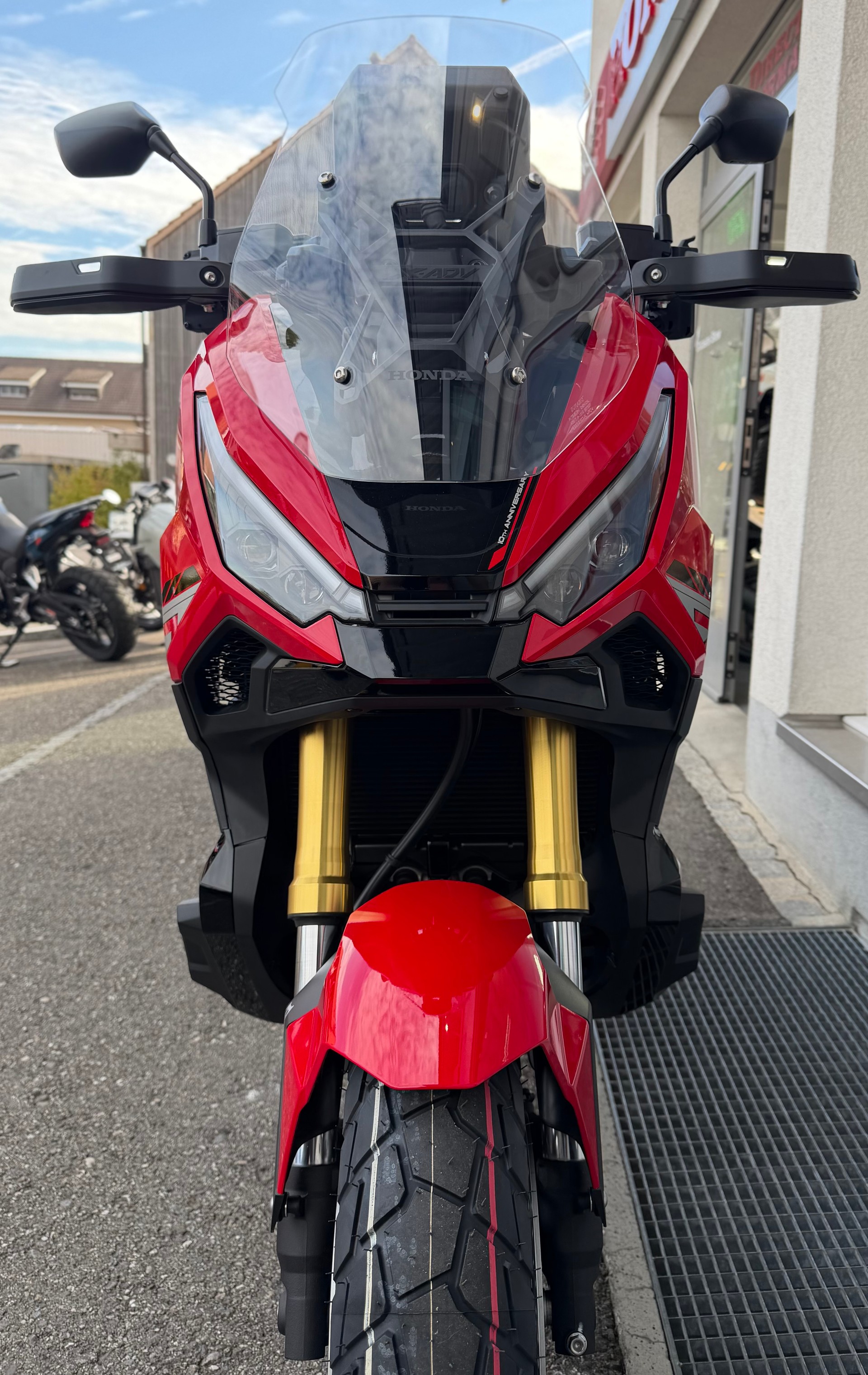 HONDA X-ADV 750 Special Edition 2027-image-1