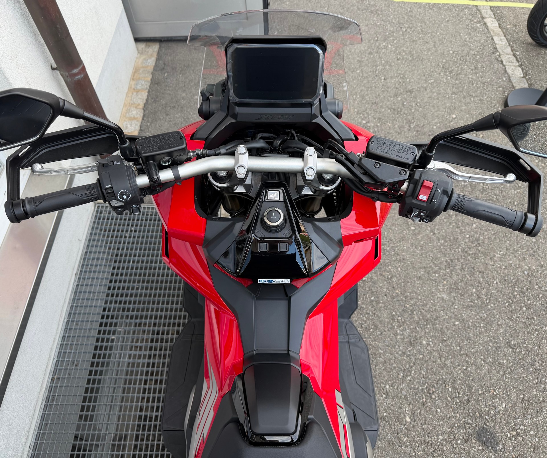 HONDA X-ADV 750 Special Edition 2027-image-8