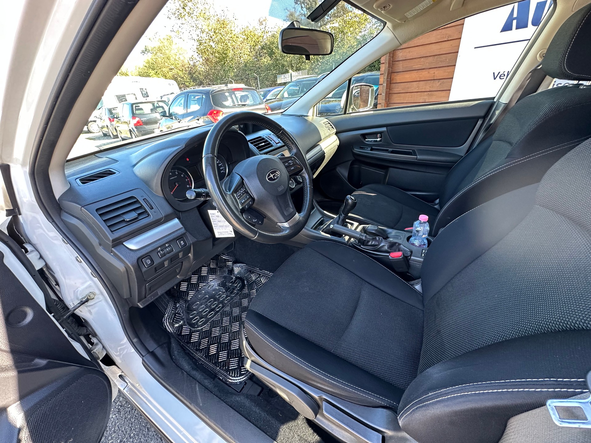 SUBARU XV 1.6 Swiss Two-image-13