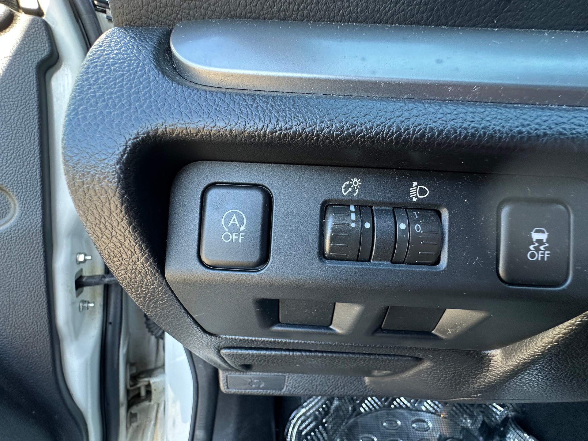 SUBARU XV 1.6 Swiss Two-image-16