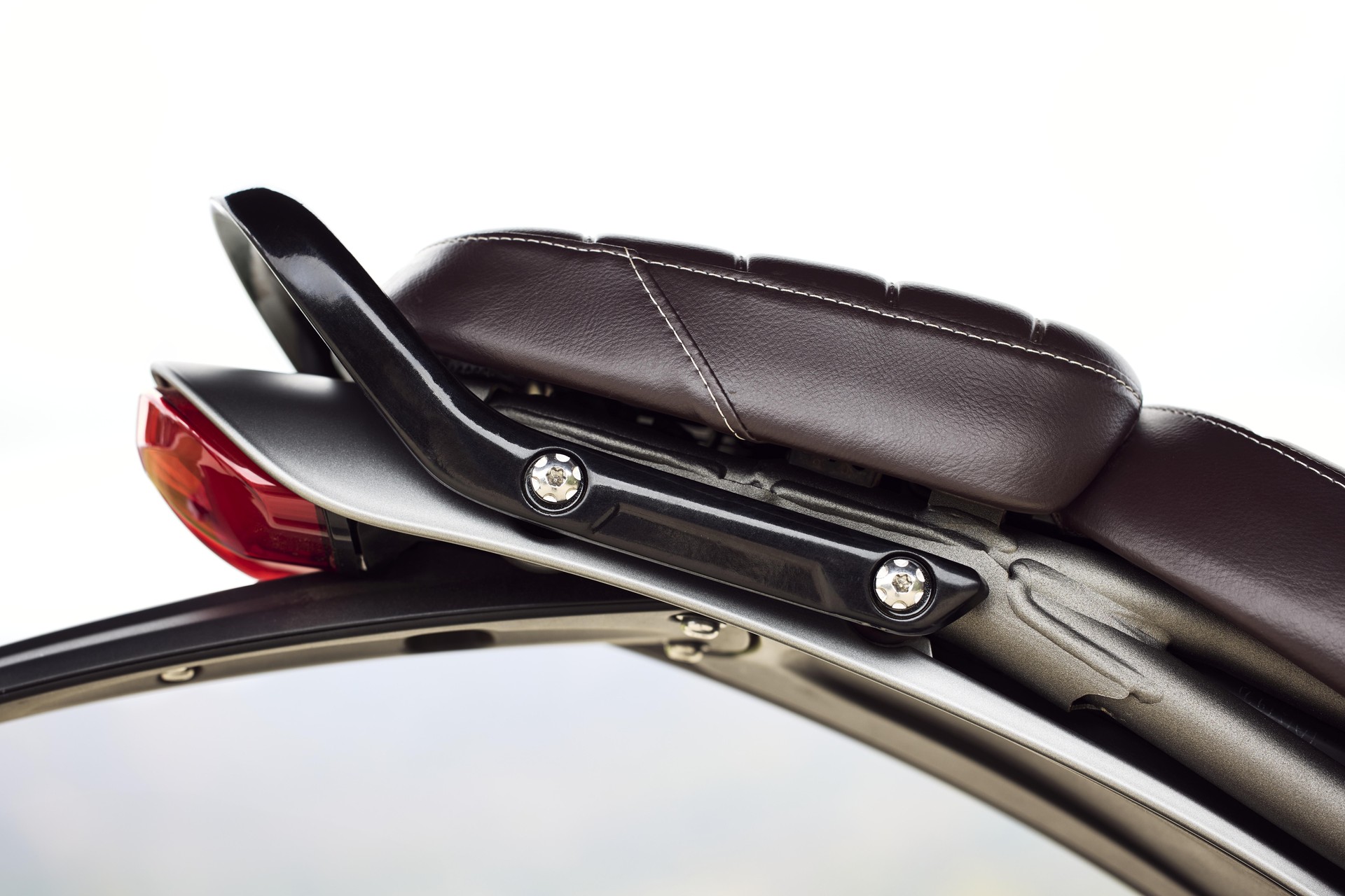TRIUMPH Scrambler 400 X-image-8