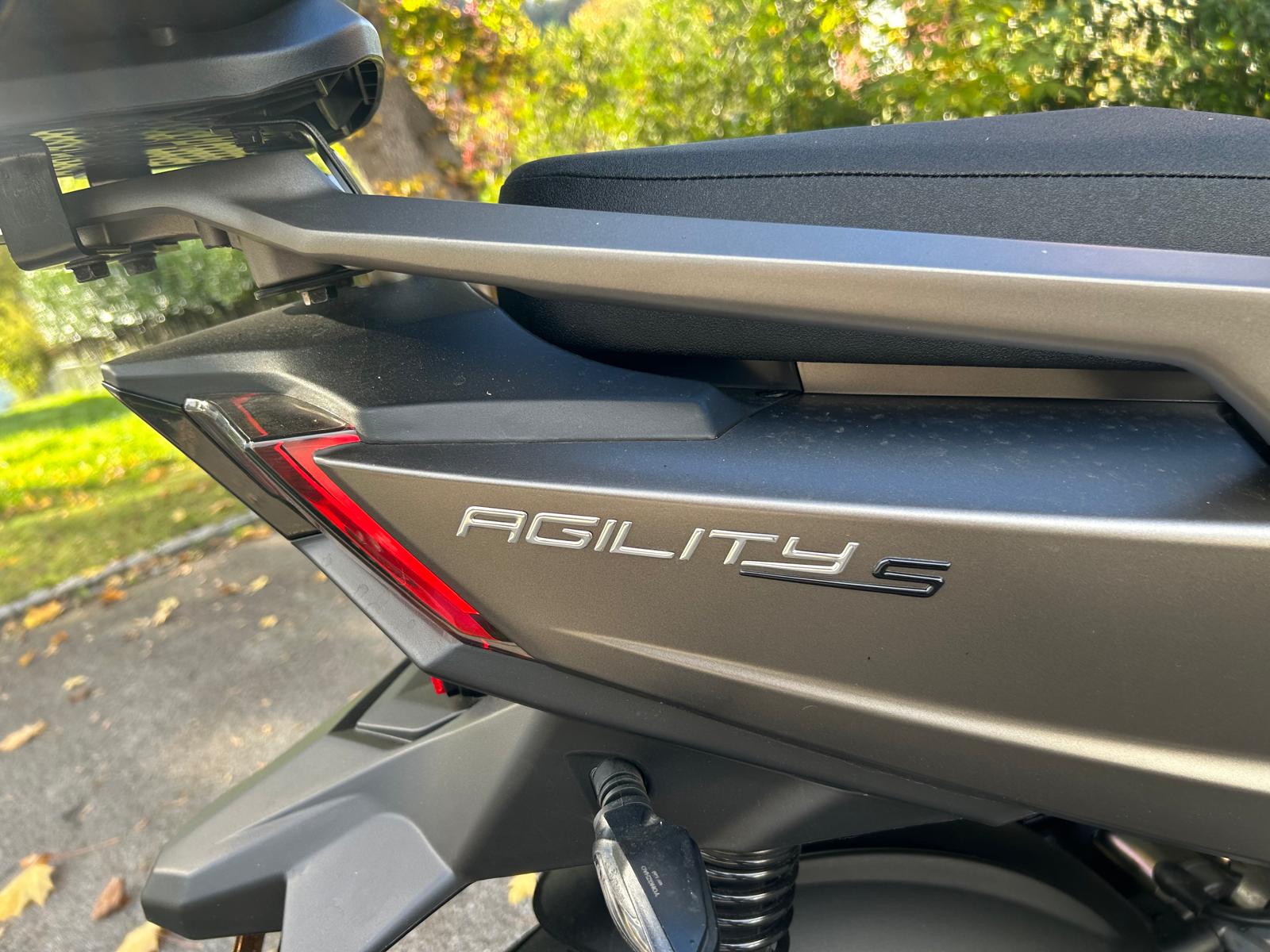 KYMCO Agility S 125i ABS Topcase-image-5