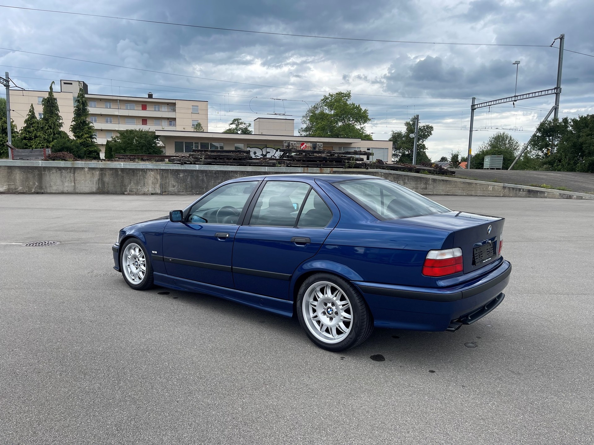 BMW 328i M-Paket-image-2