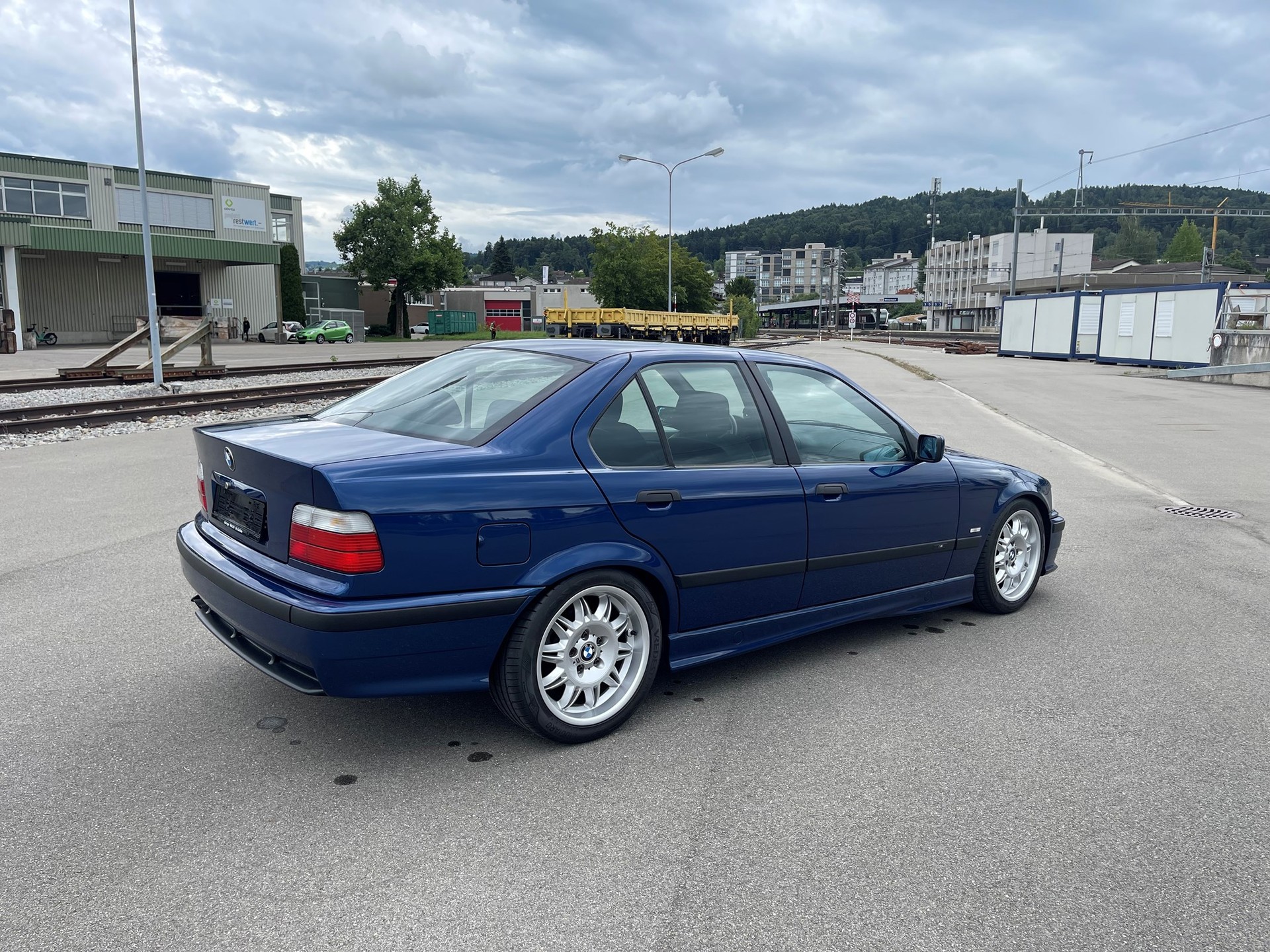 BMW 328i M-Paket-image-4