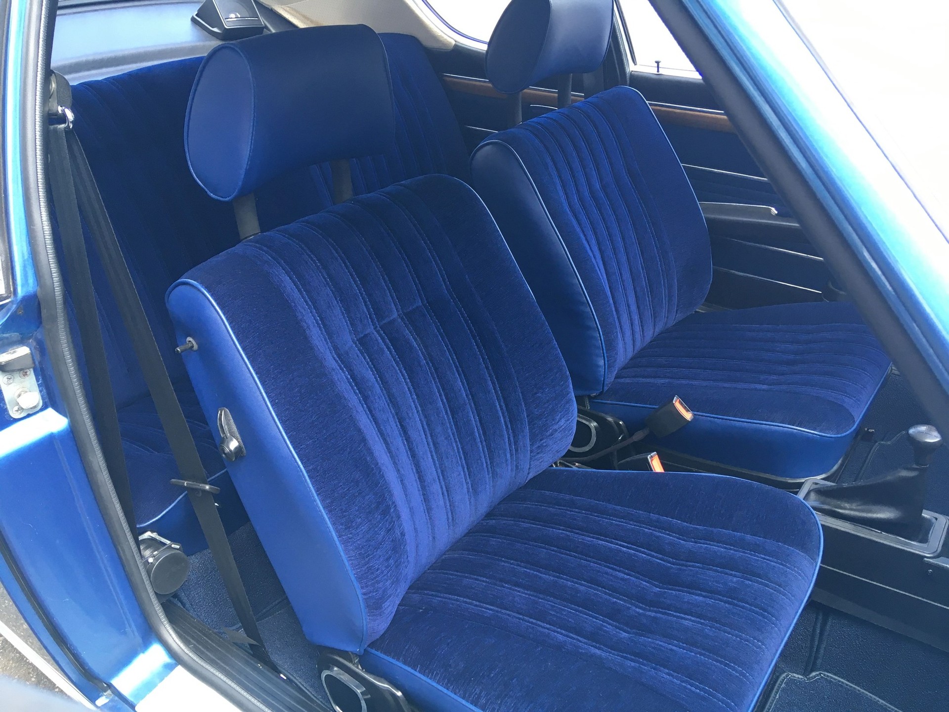 AUDI 100 Coupé S-image-18