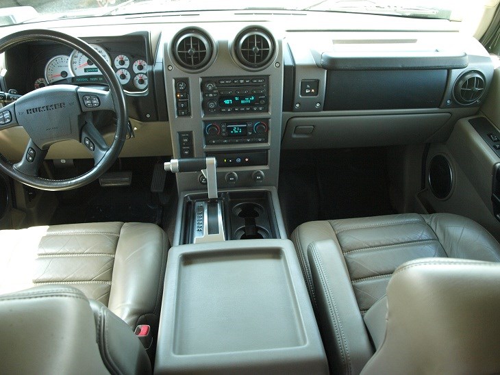 HUMMER H2 6.0 V8-image-5