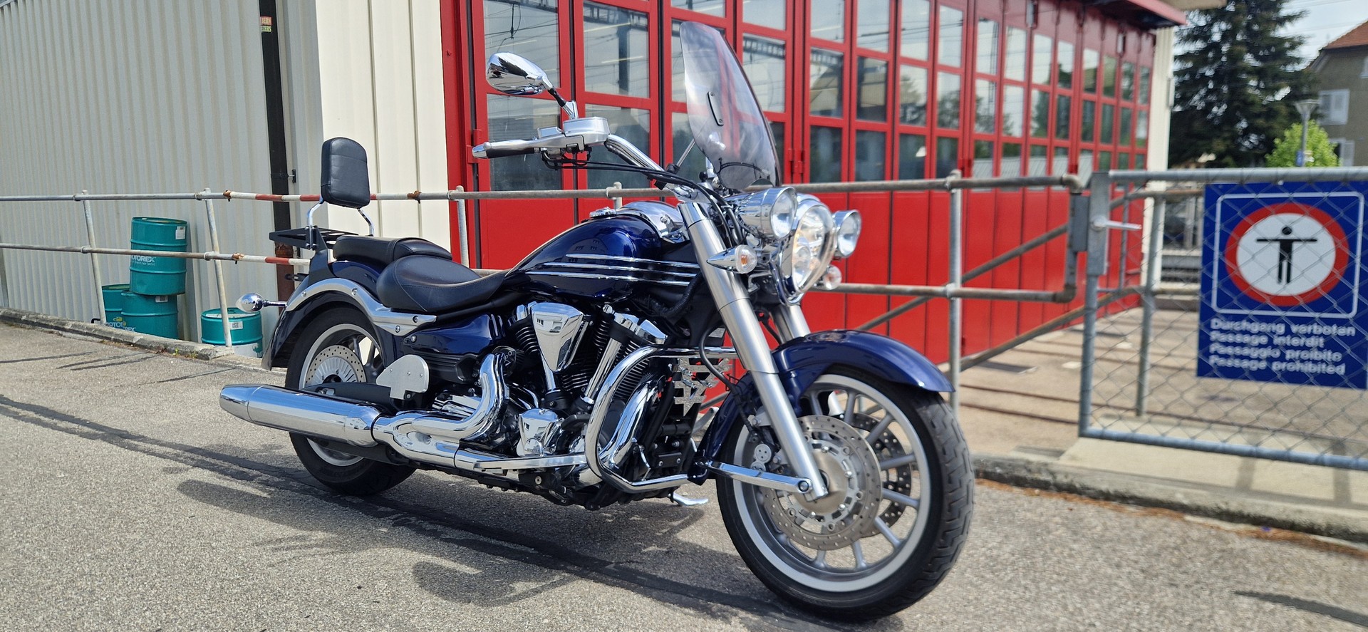 YAMAHA XV 1900 Midnight Star-image-1