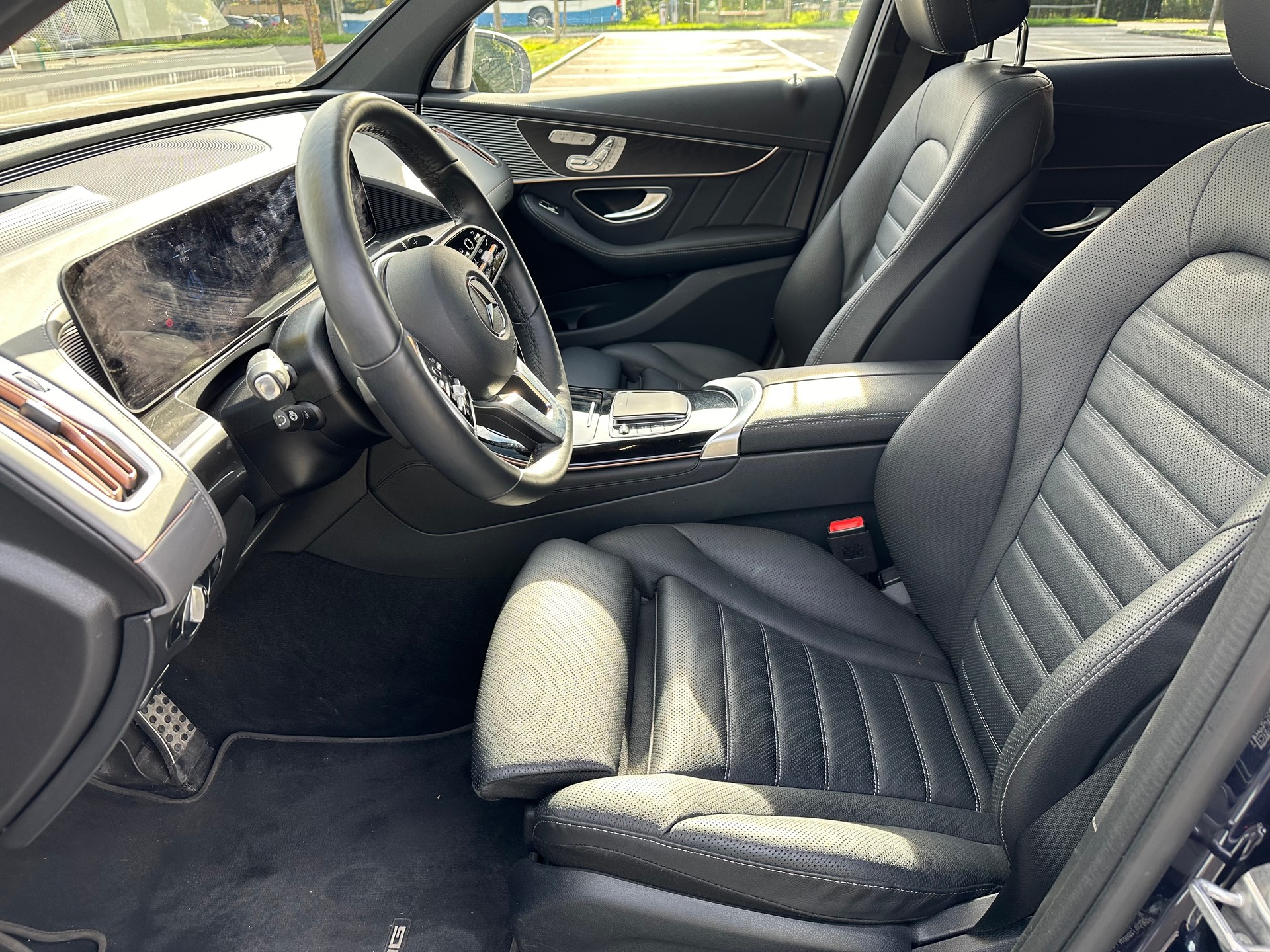 MERCEDES-BENZ EQC 400 AMG Line 4Matic-image-5