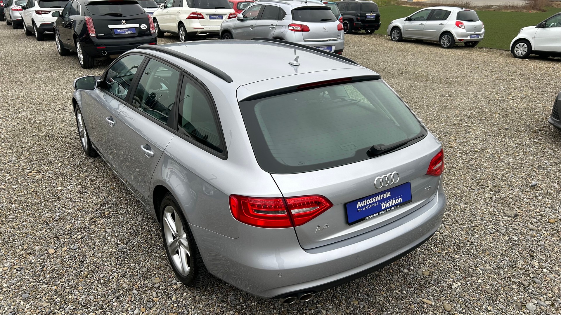 AUDI A4 Avant 2.0 TDI multitronic-image-9