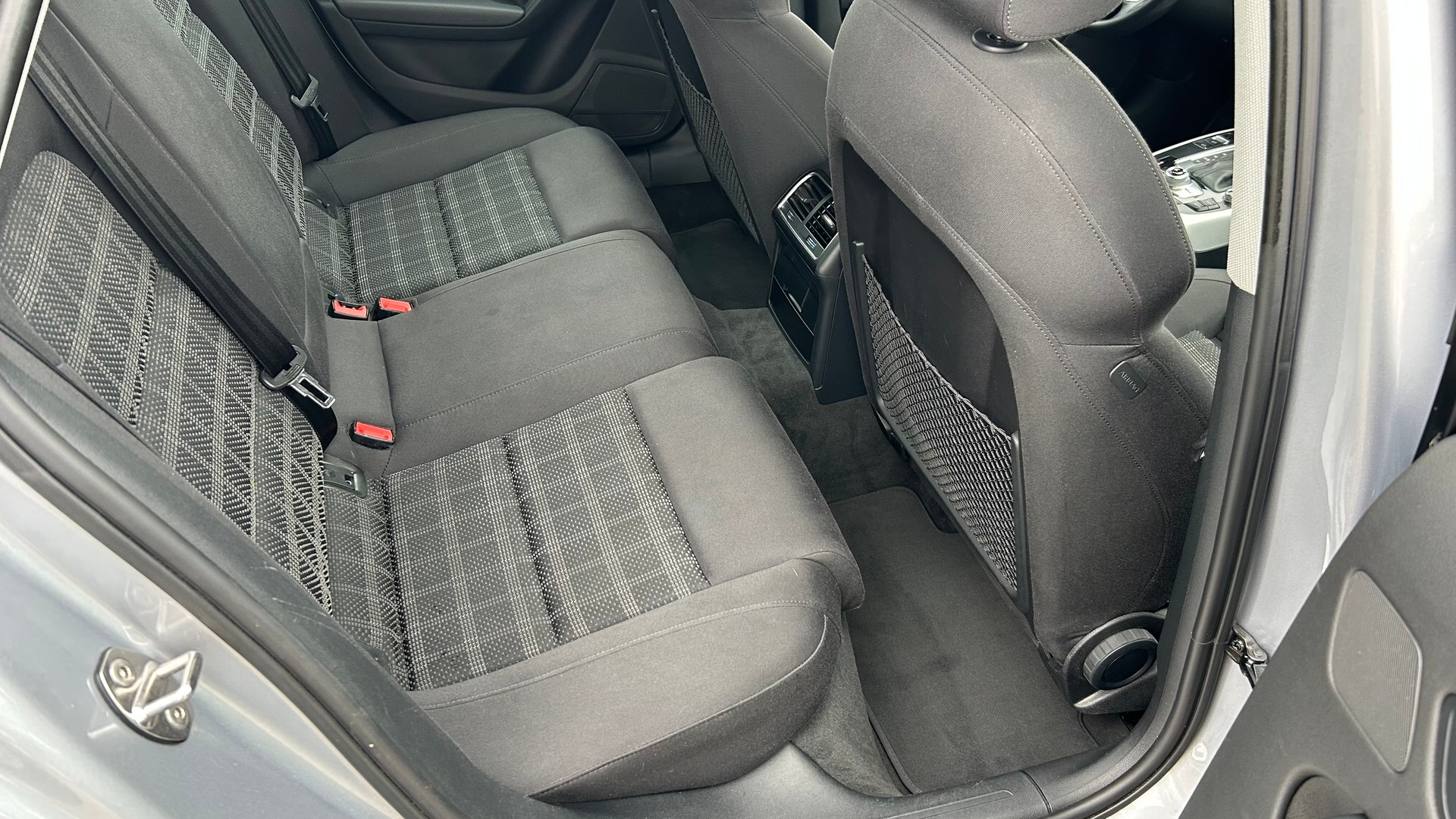 AUDI A4 Avant 2.0 TDI multitronic-image-21