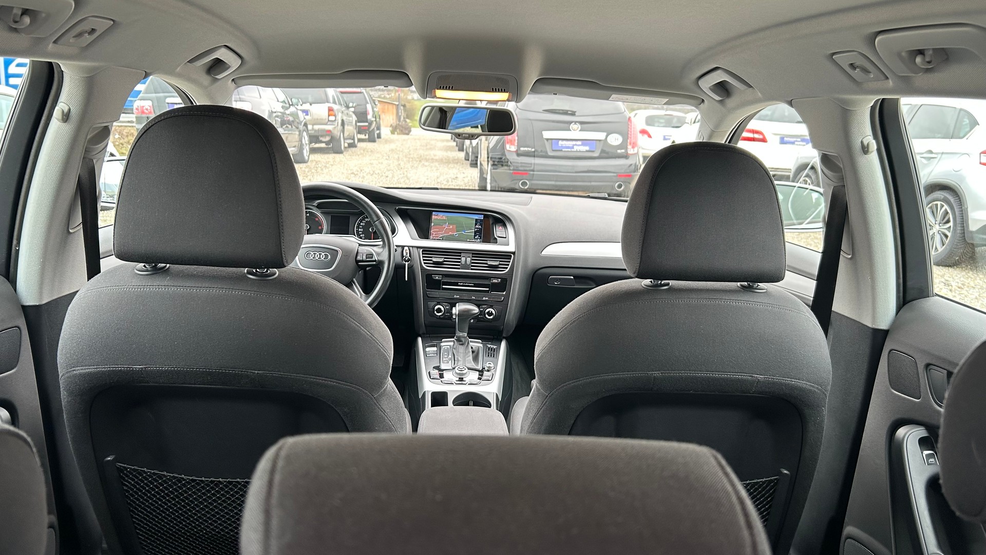 AUDI A4 Avant 2.0 TDI multitronic-image-19