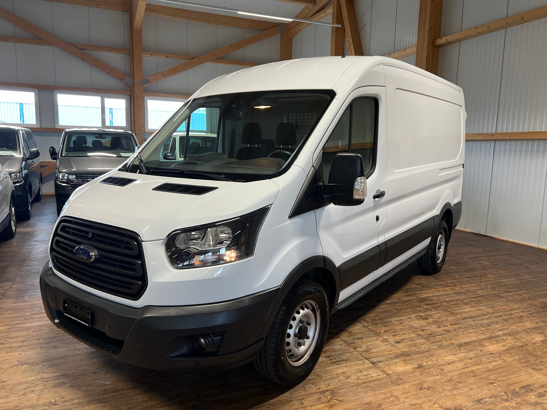 FORD Transit Van 350 L2 Ambiente 2.0 TDCi 130 4WD