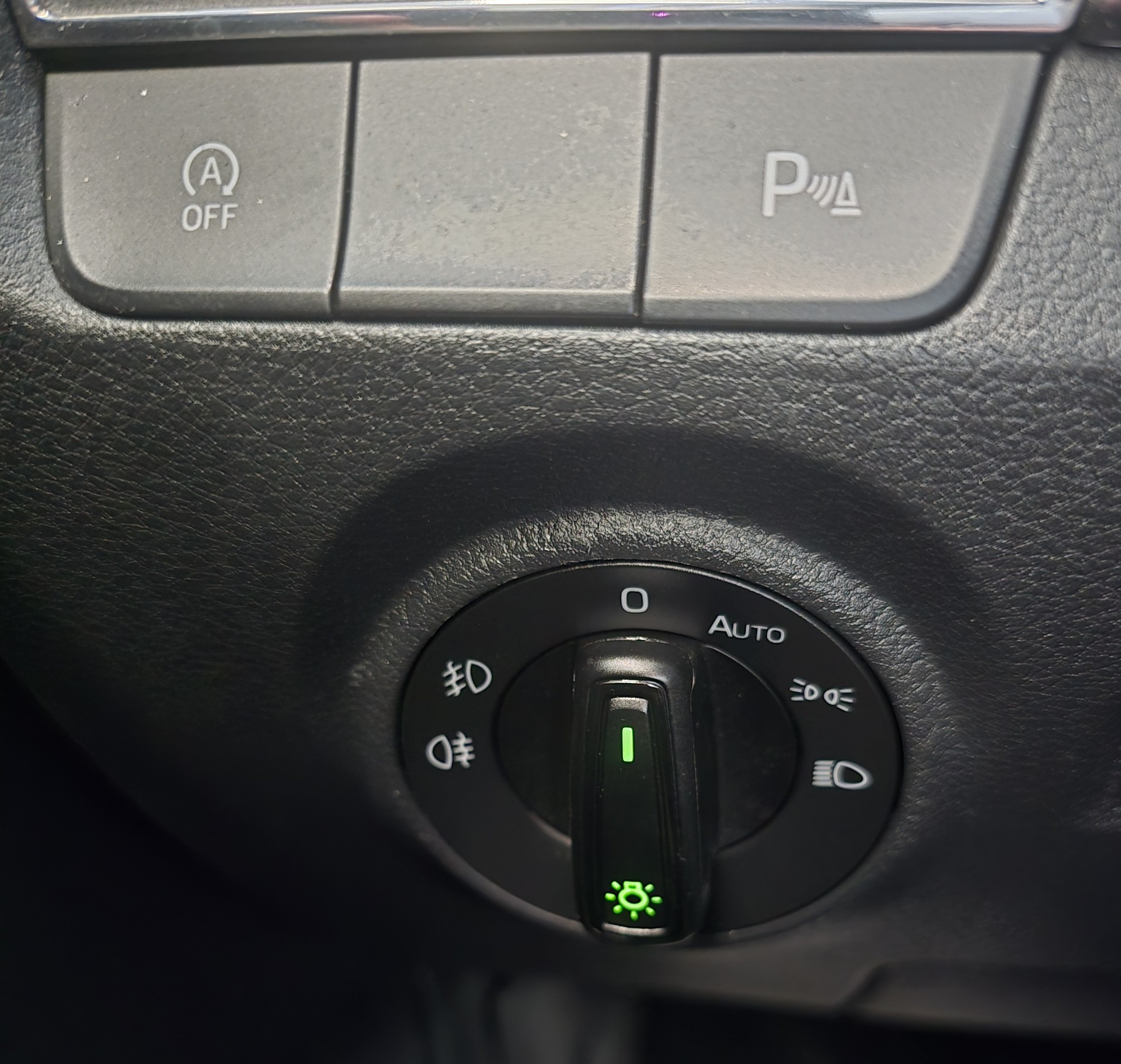 SKODA Fabia 1.2 TSI Style DSG-image-15