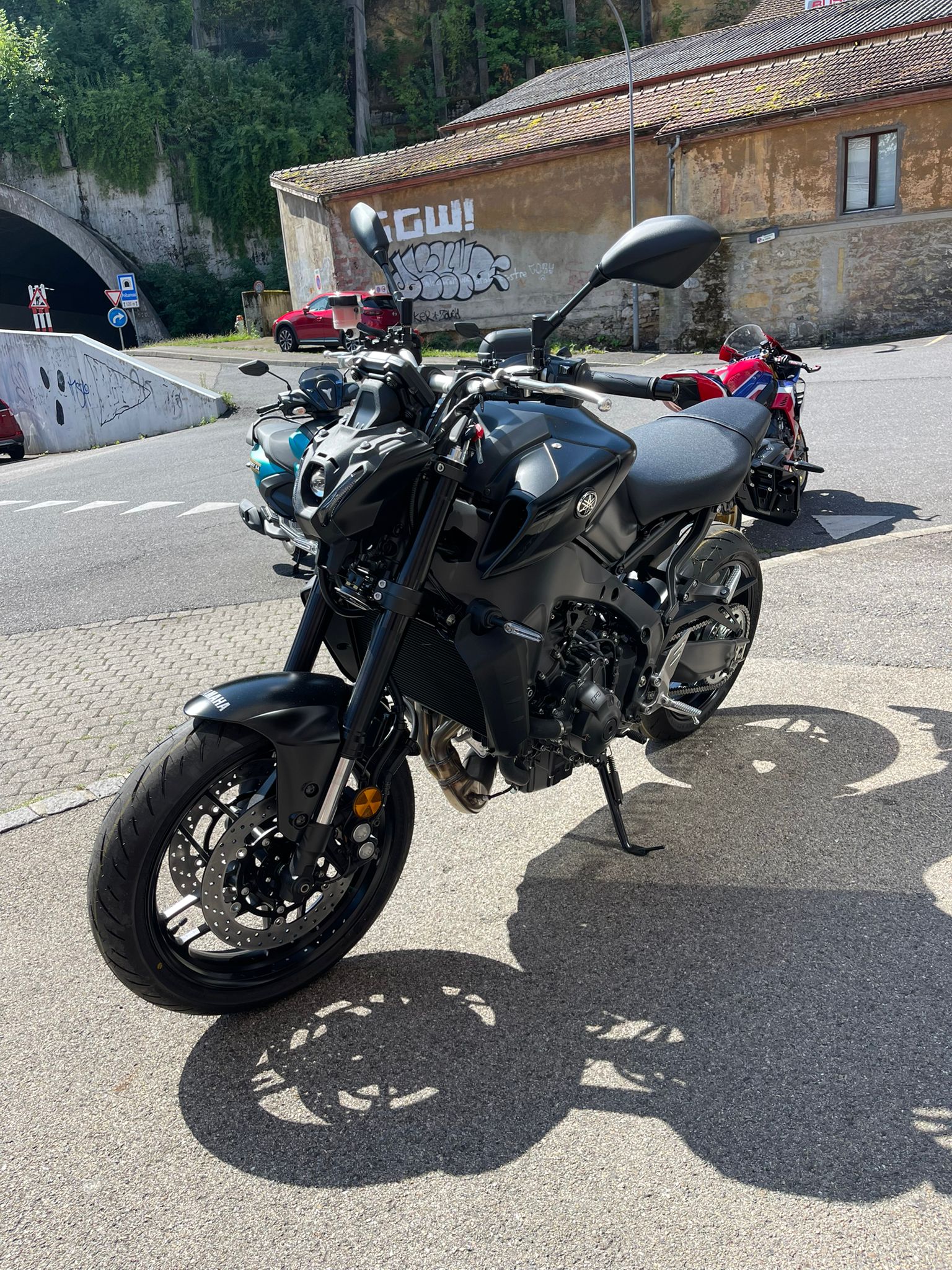YAMAHA MT-09 Leasing 0%-image-2
