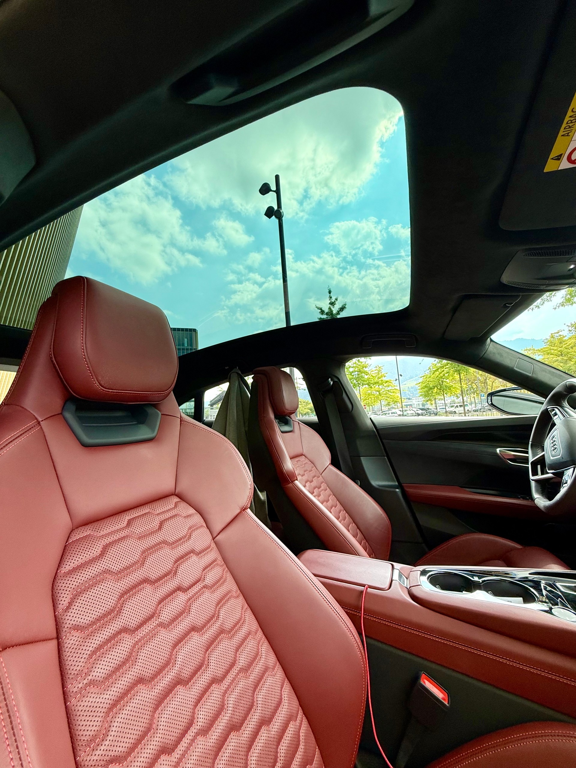 AUDI e-tron GT quattro