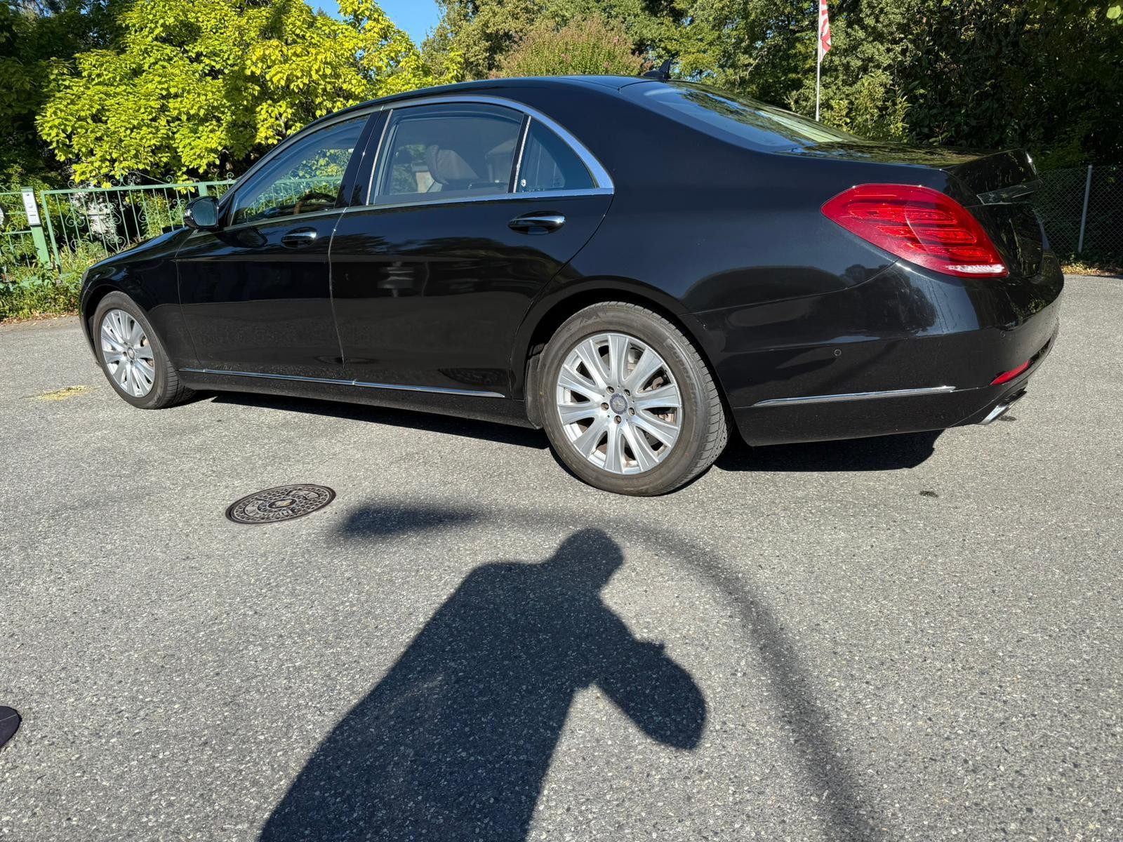 MERCEDES-BENZ S 500 L 4Matic 7G-Tronic-showroom-element-1