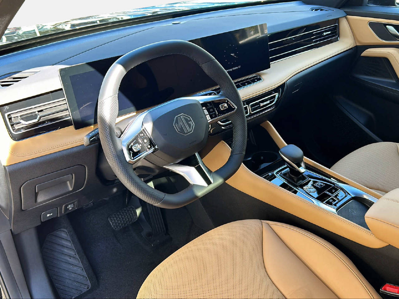 MG HS 1.5 Vti-Tech Luxury-image-9
