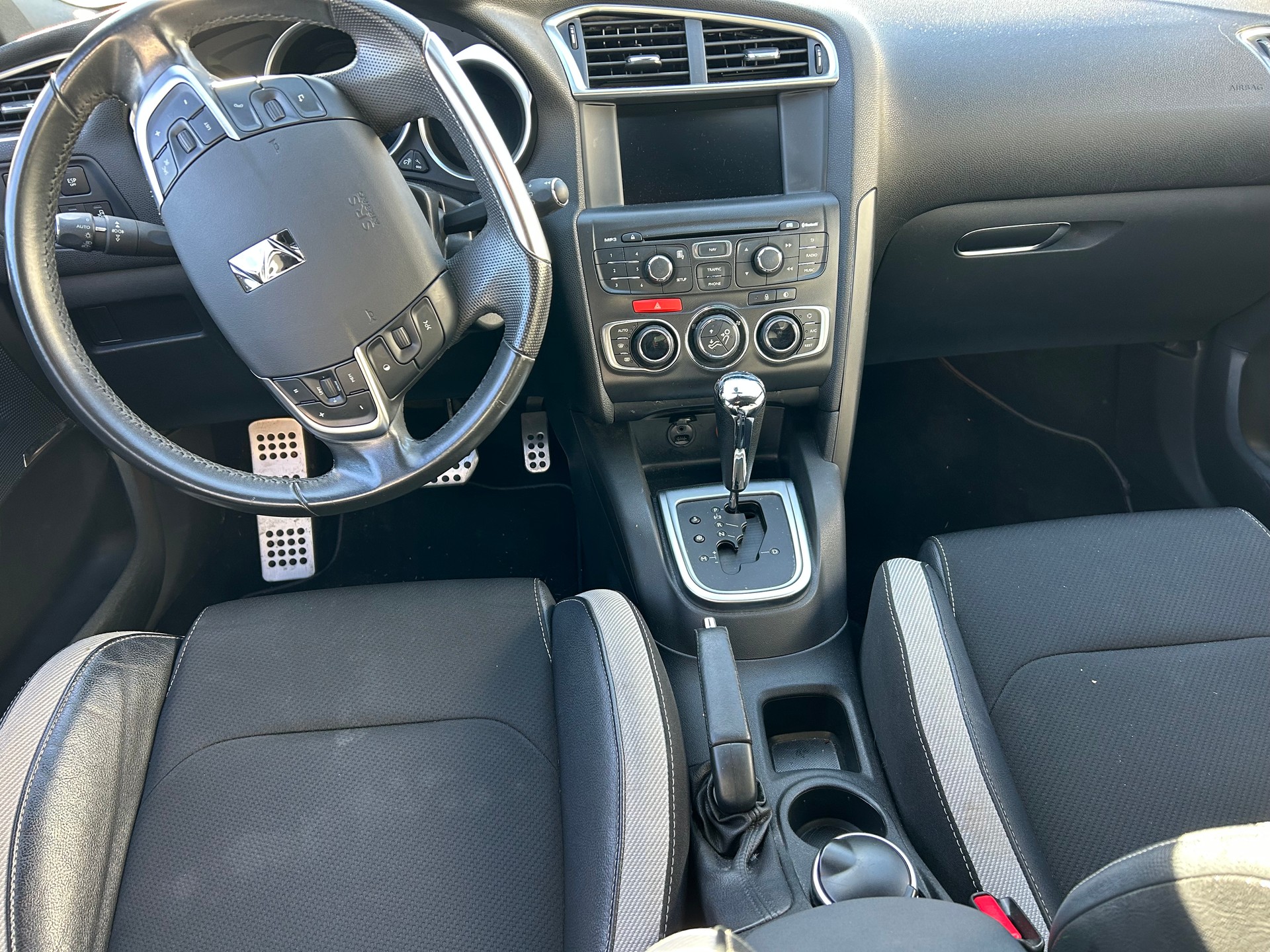 DS AUTOMOBILES DS4 1.6 THP SO Chic Automatic-image-8
