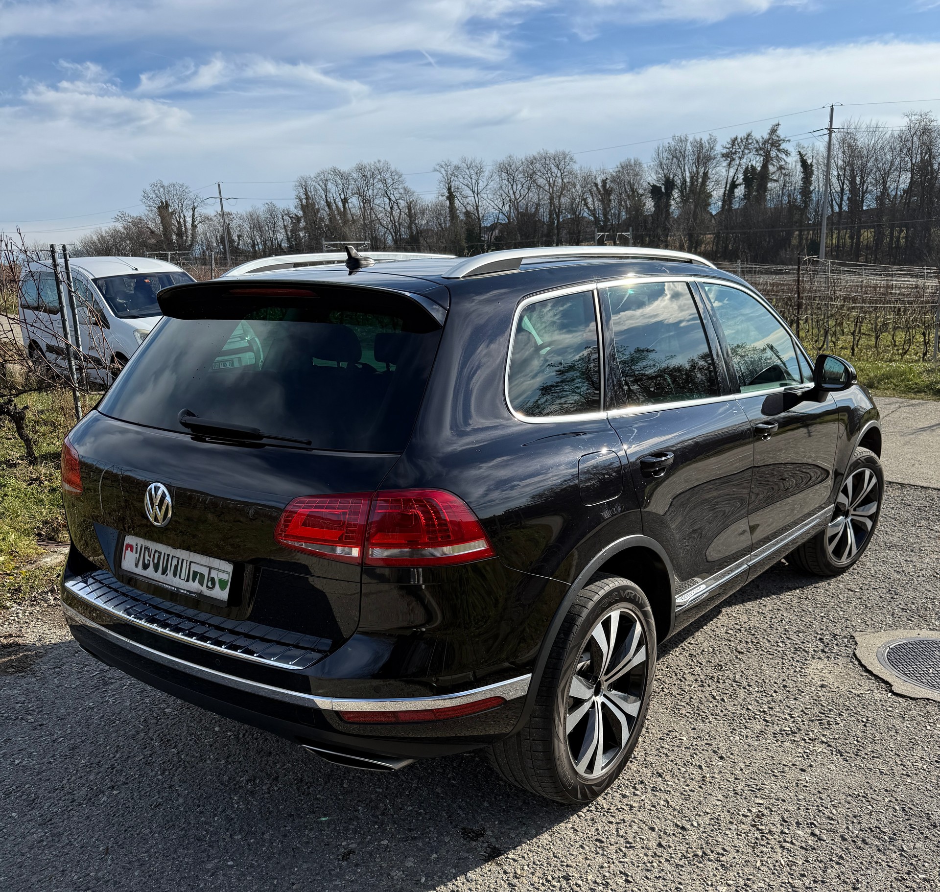 VW Touareg 3.0 TDI BMT Peak Tiptronic-image-3