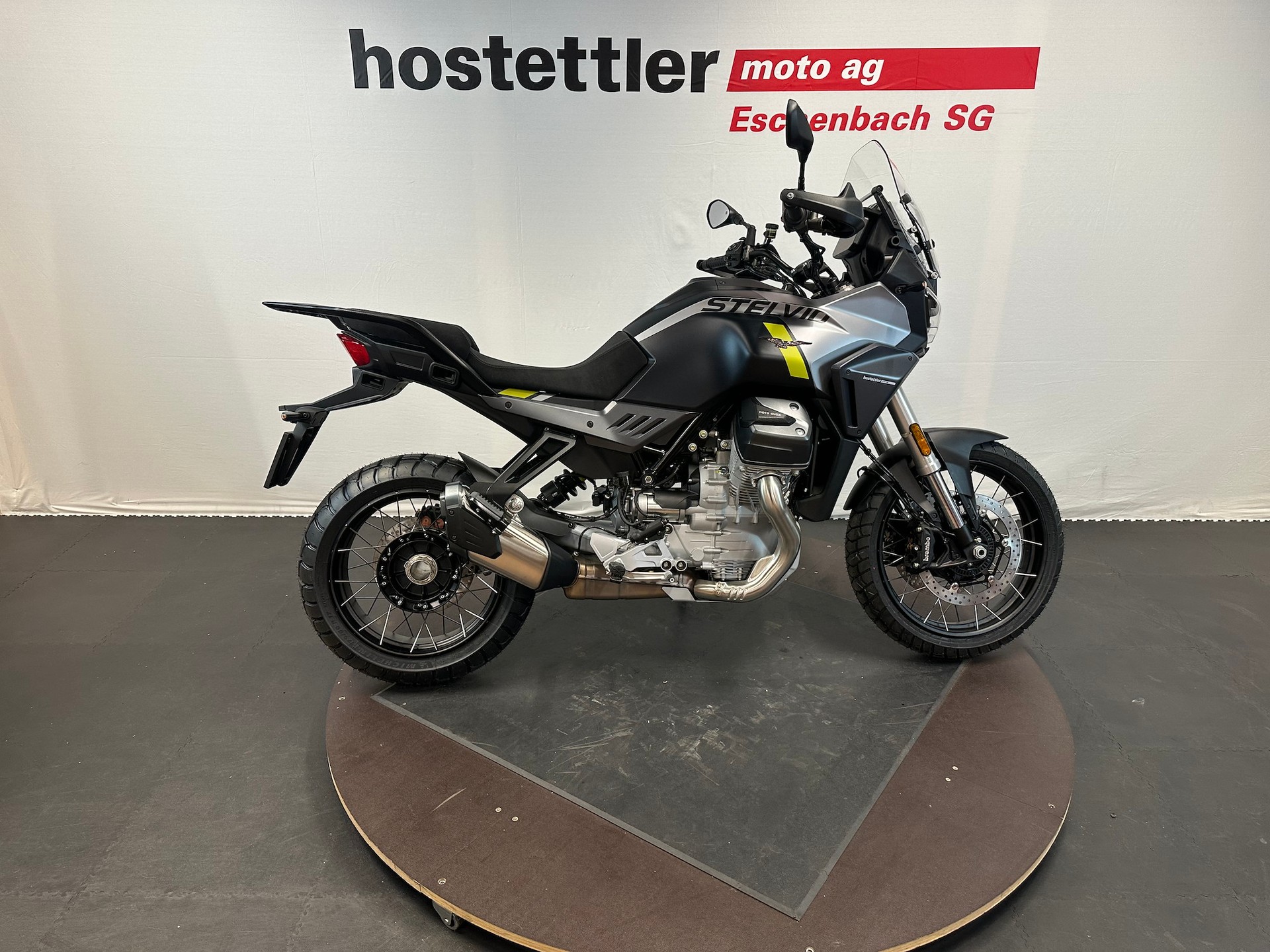 MOTO GUZZI Stelvio-image-1