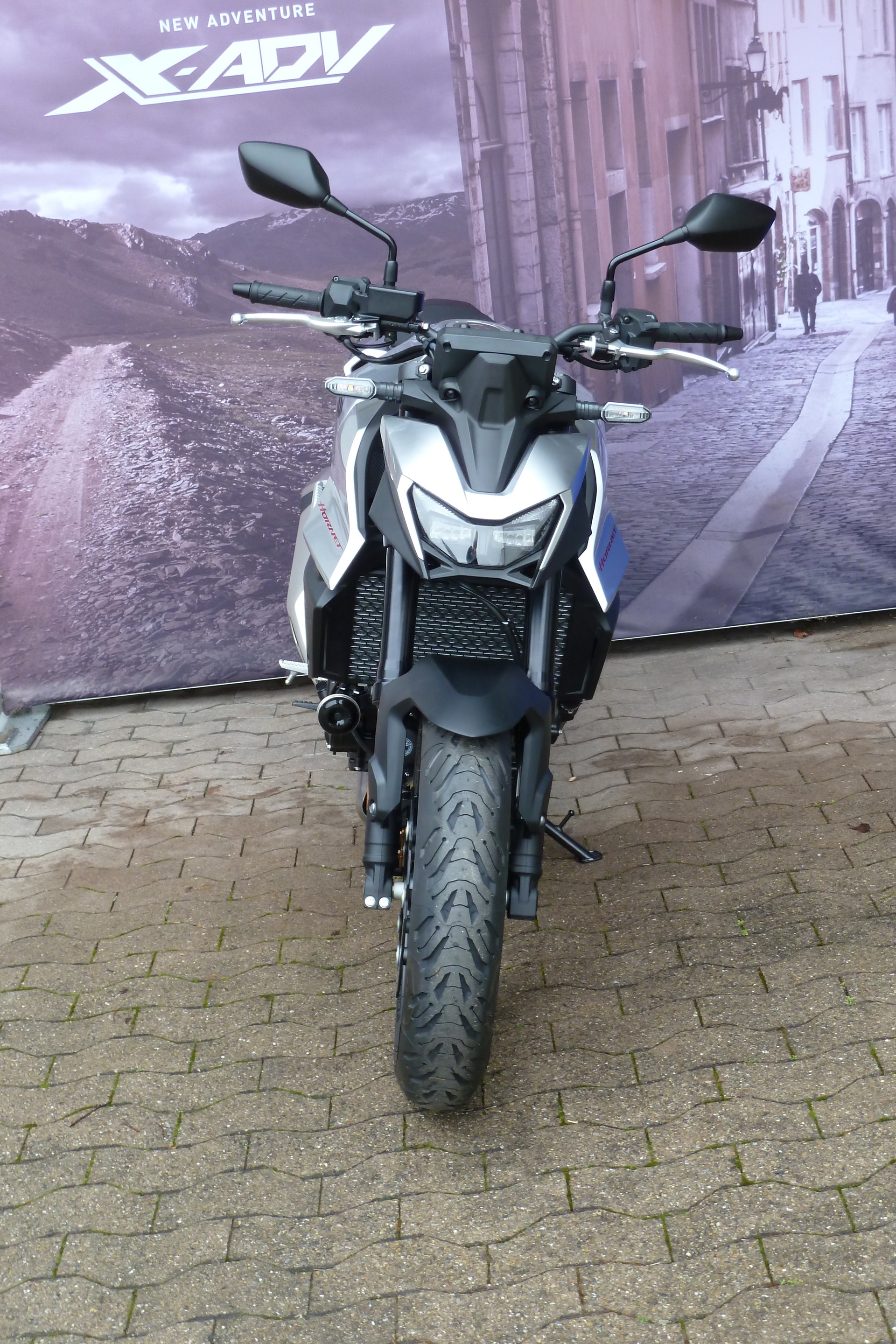 HONDA CB 750 Hornet-image-1