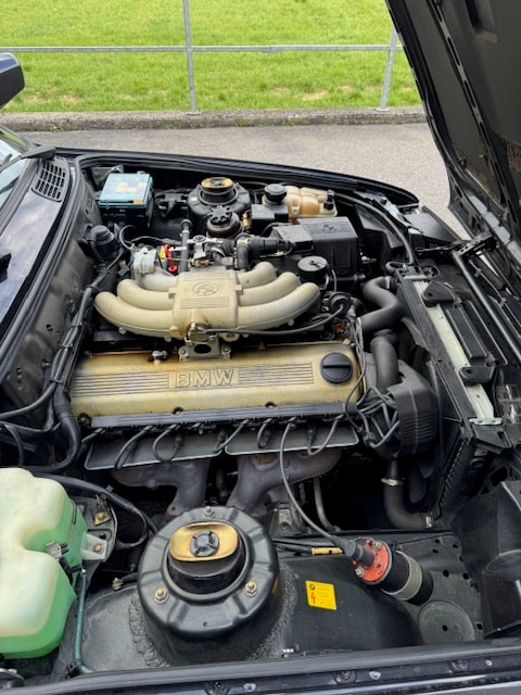 BMW 325iX Touring-image-15