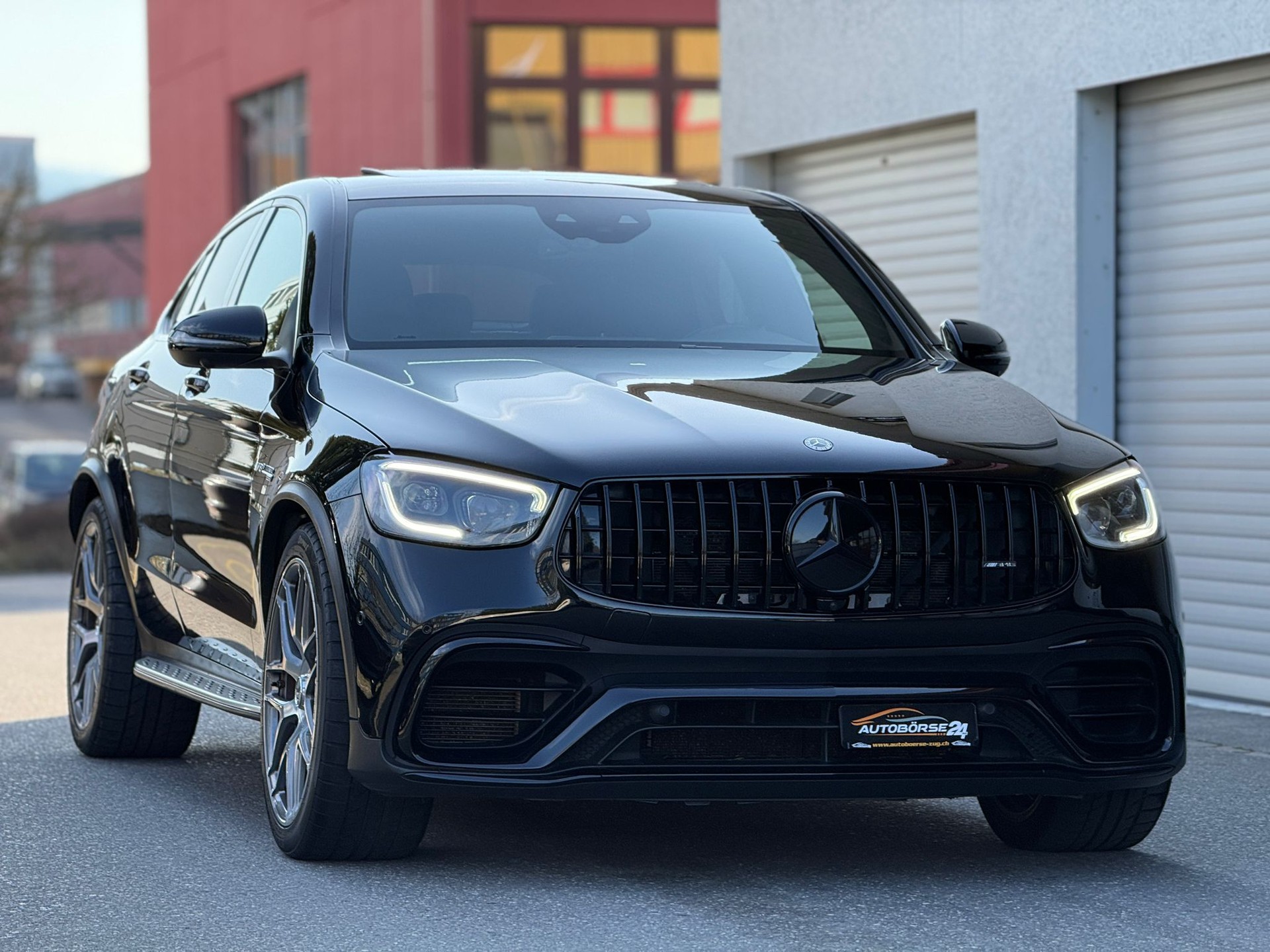 MERCEDES-BENZ GLC 63 S AMG 4m+ Coupé-showroom-element-1