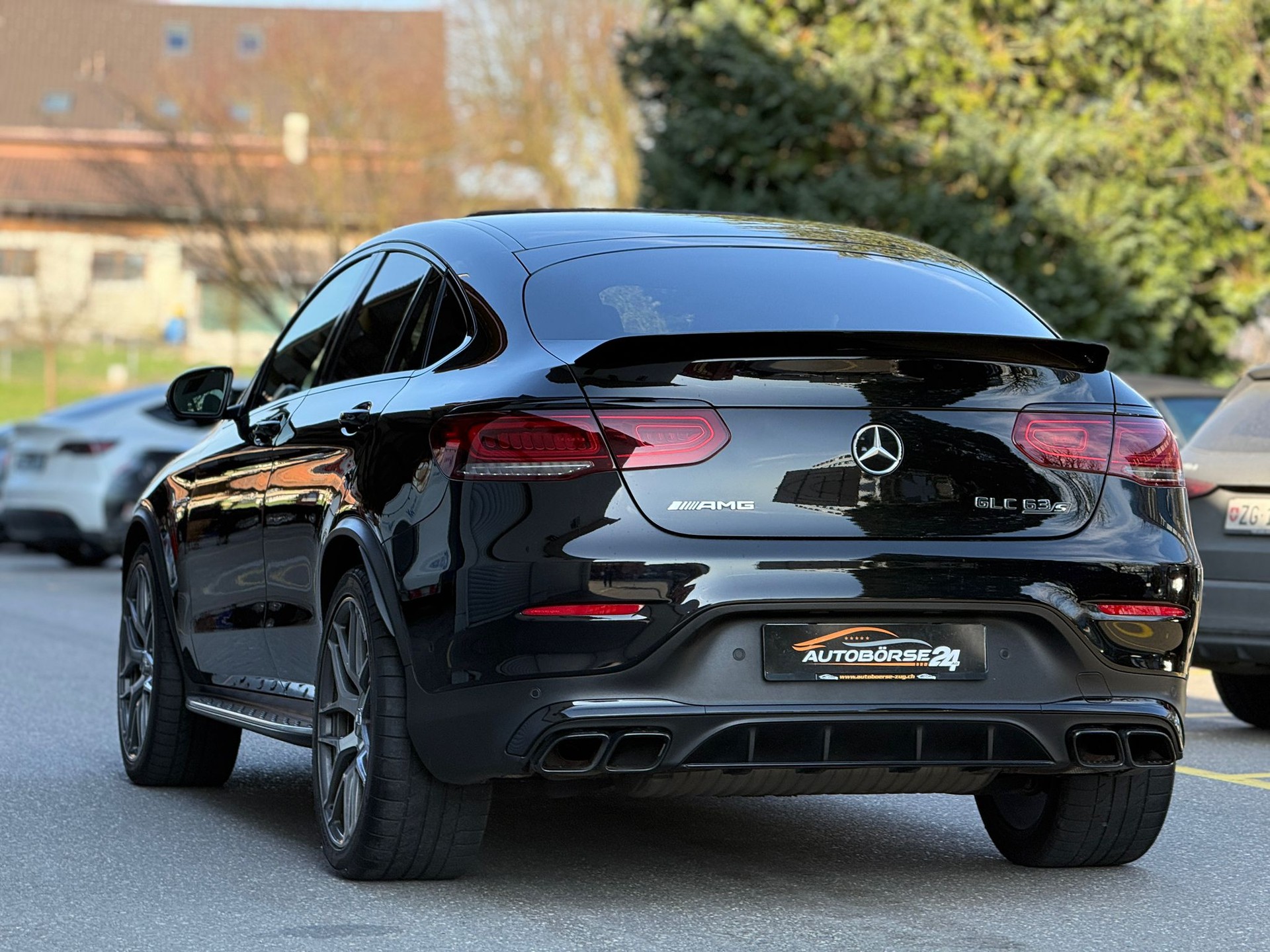 MERCEDES-BENZ GLC 63 S AMG 4m+ Coupé-showroom-element-3