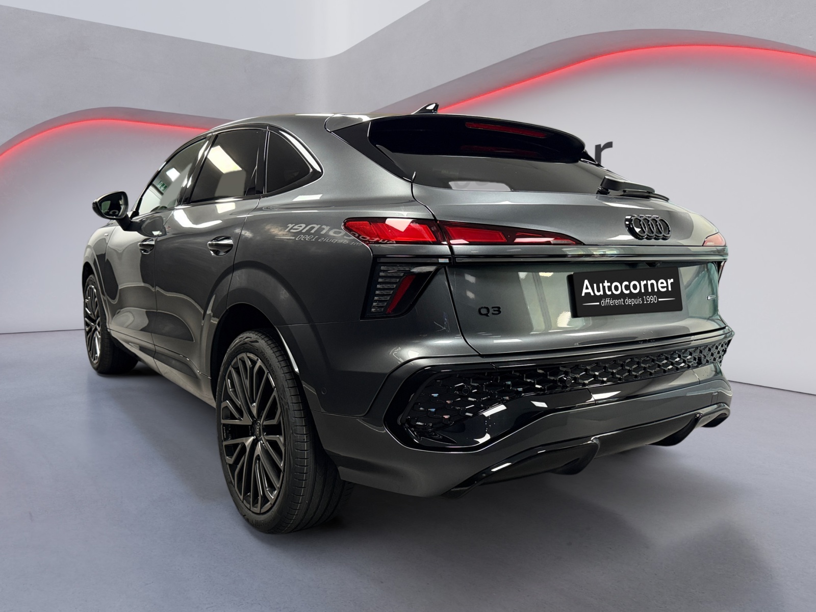 AUDI Q3 Sportback TFSI quattro 150 kW S tronic-showroom-element-2