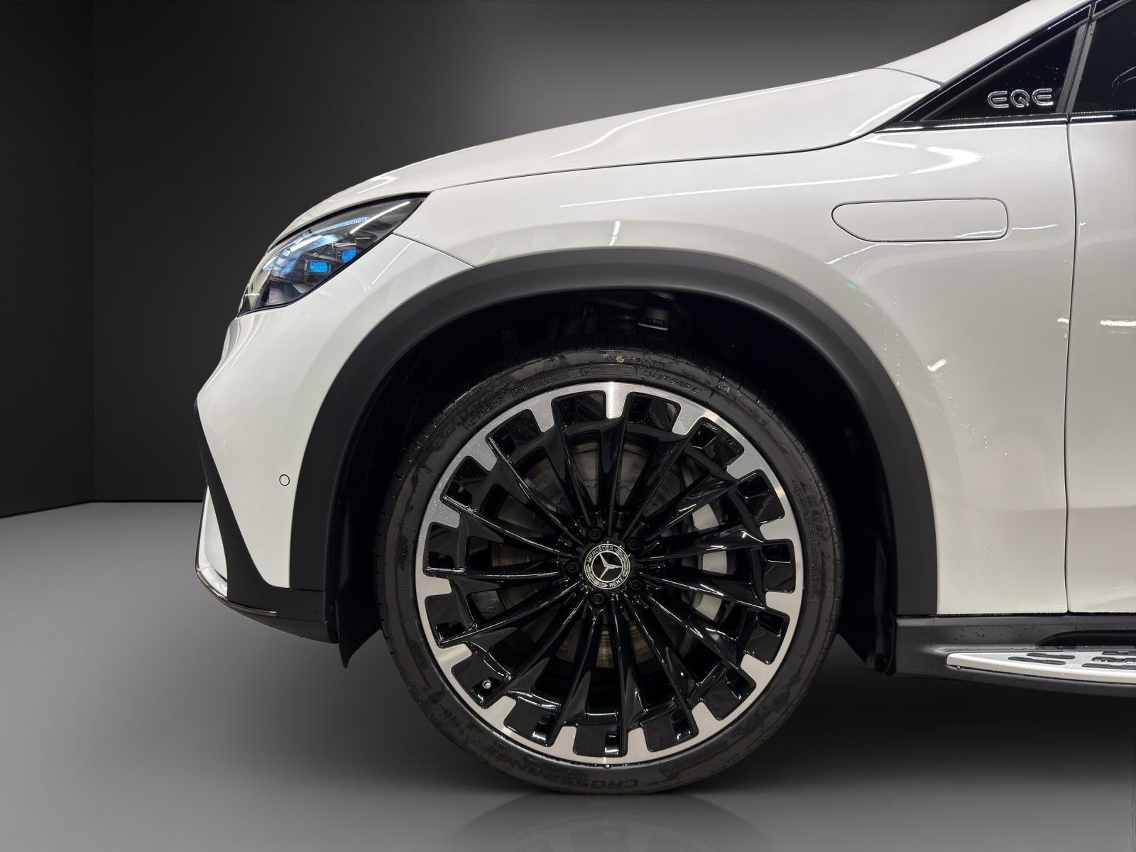 MERCEDES-BENZ EQE SUV 500 4 Matic Executive Edition-image-8