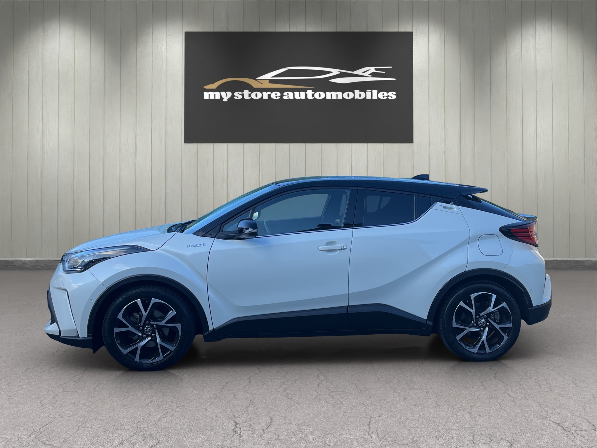 TOYOTA C-HR 1.8 HSD CVT Trend-image-4