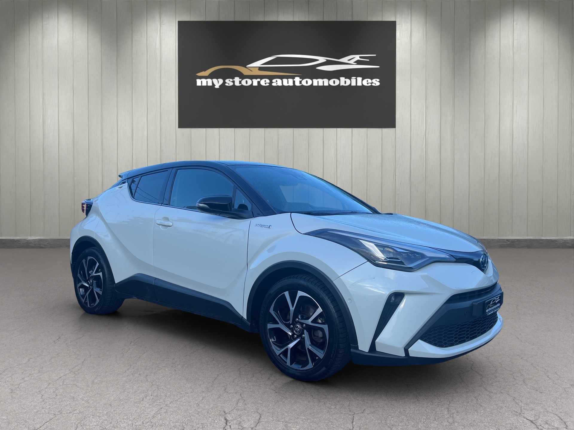 TOYOTA C-HR 1.8 HSD CVT Trend-showroom-element-1