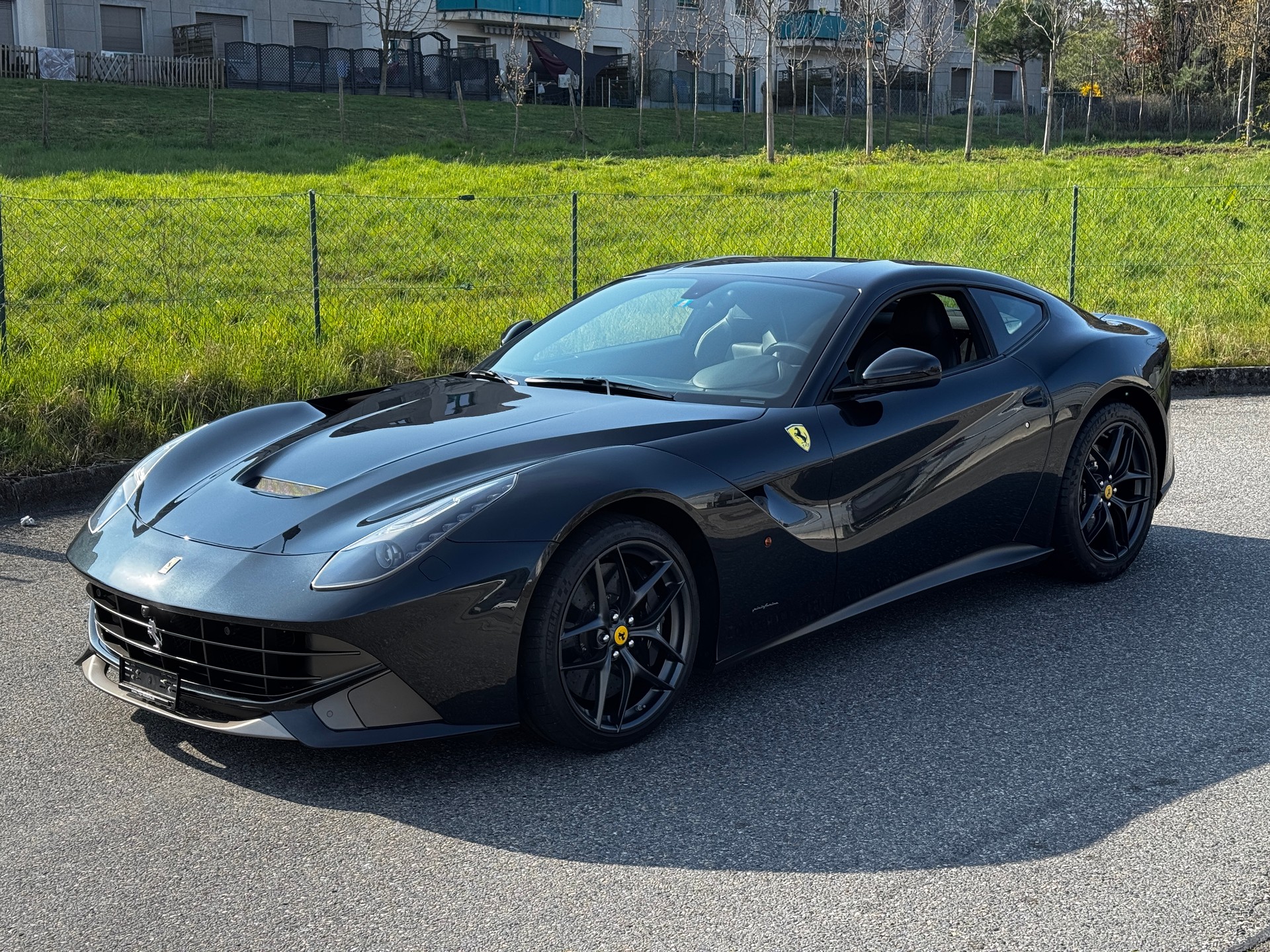 FERRARI F12 Berlinetta-image-5
