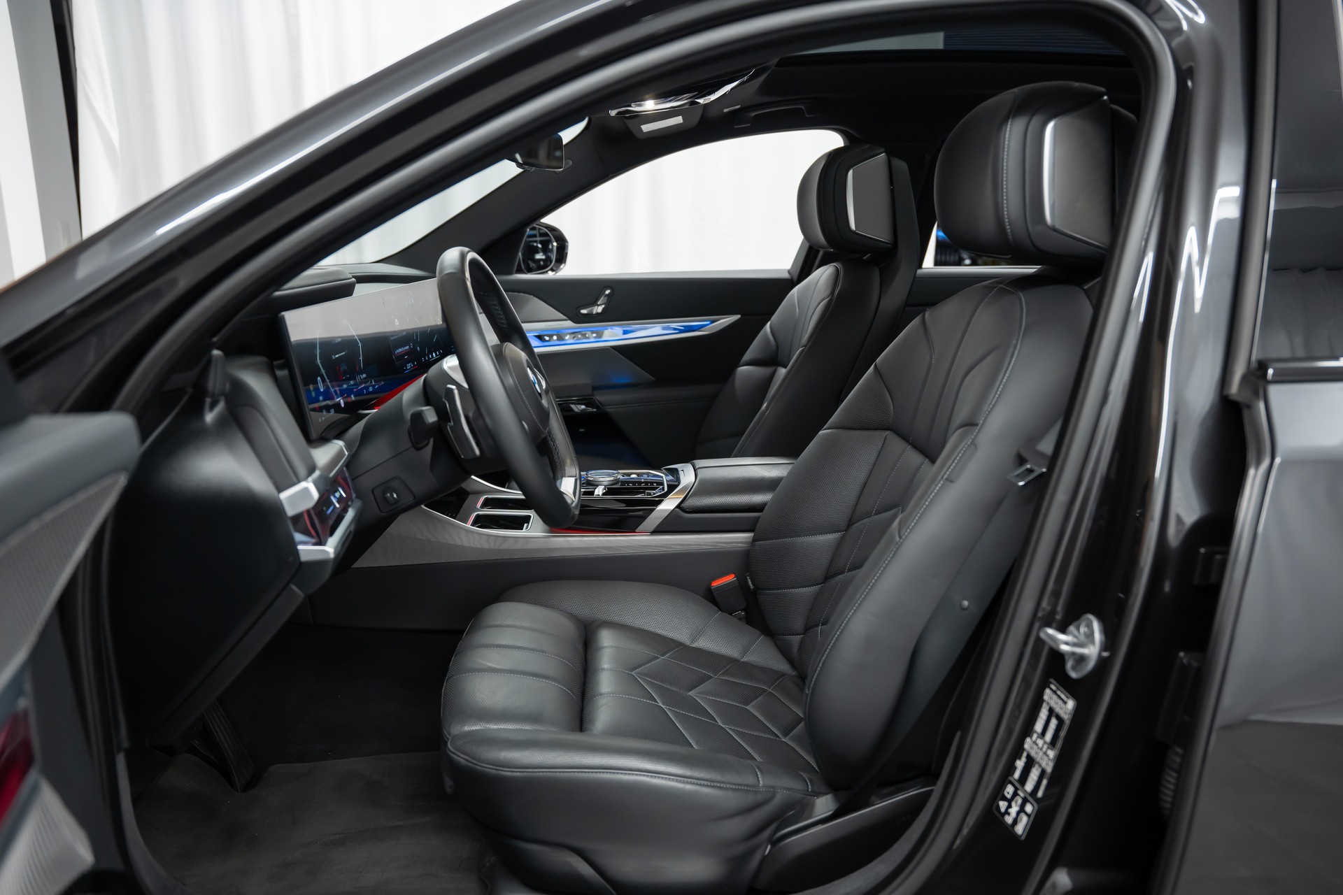 BMW 740d xDrive 48V Steptronic *Lounge Sitze*Panorama Sky*Massage*22"*-image-8