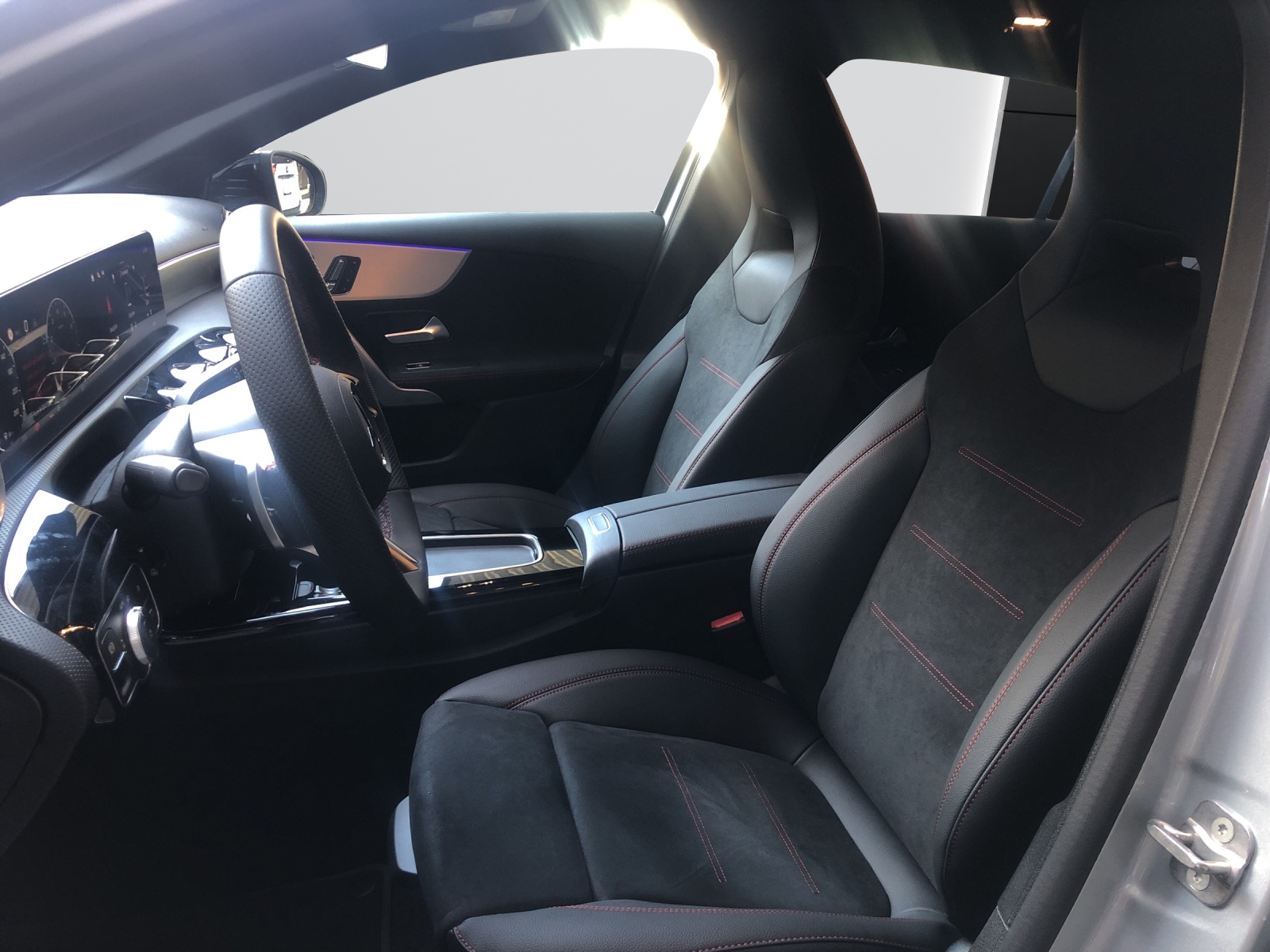 MERCEDES-BENZ A 200 Night Star 7G-DCT-image-7