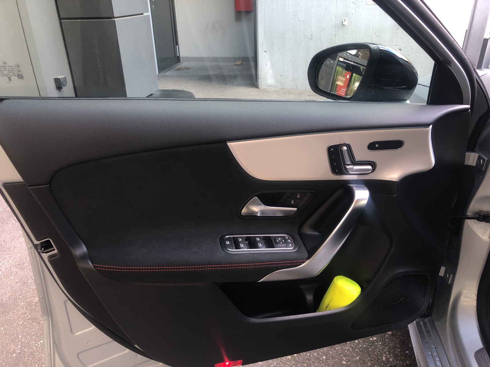 MERCEDES-BENZ A 200 Night Star 7G-DCT-image-8