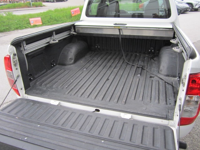 NISSAN Navara Double Cab Visia 2.3 dCi 4WD-image-5