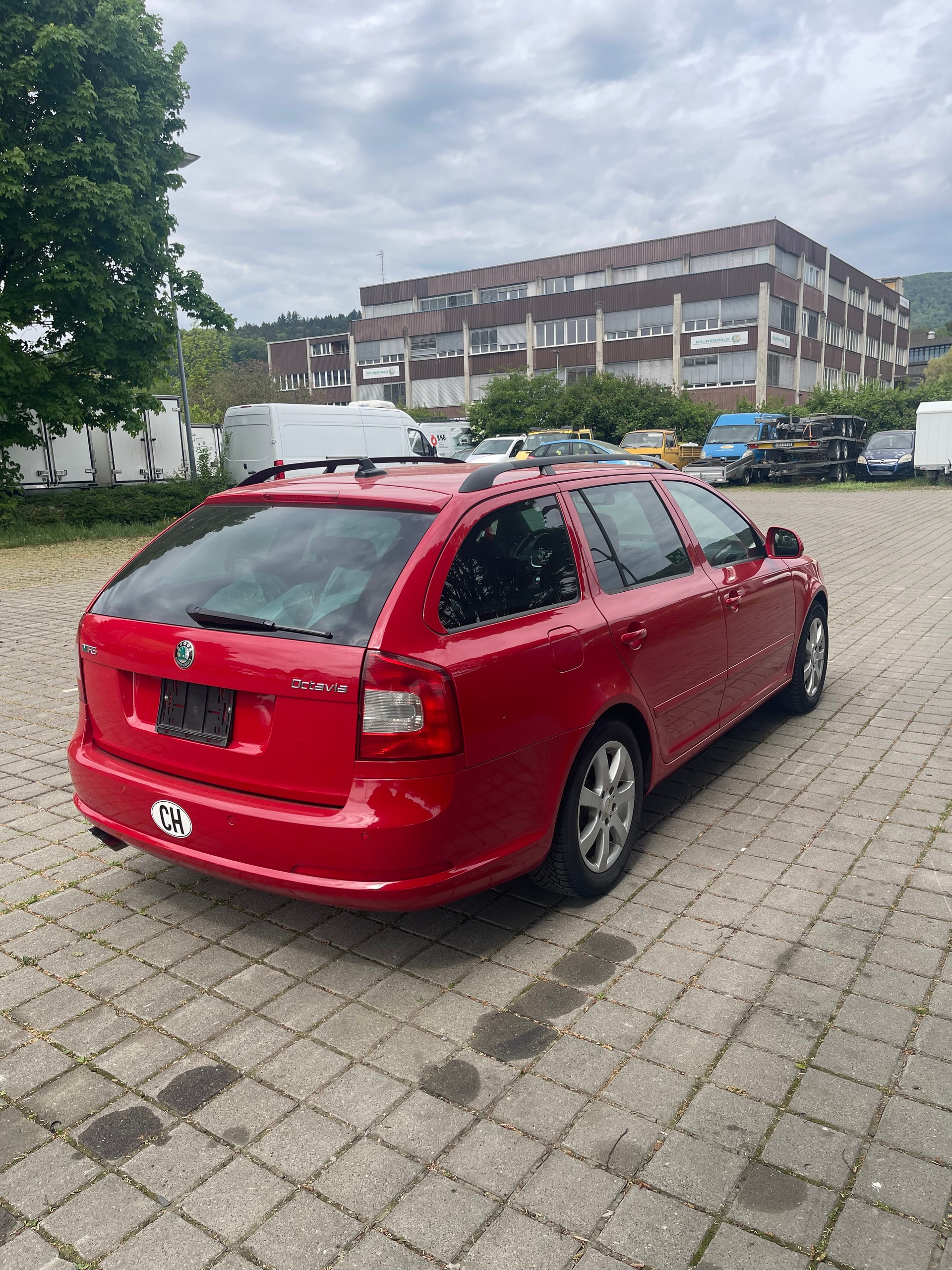 SKODA OCTAVIA-image-3