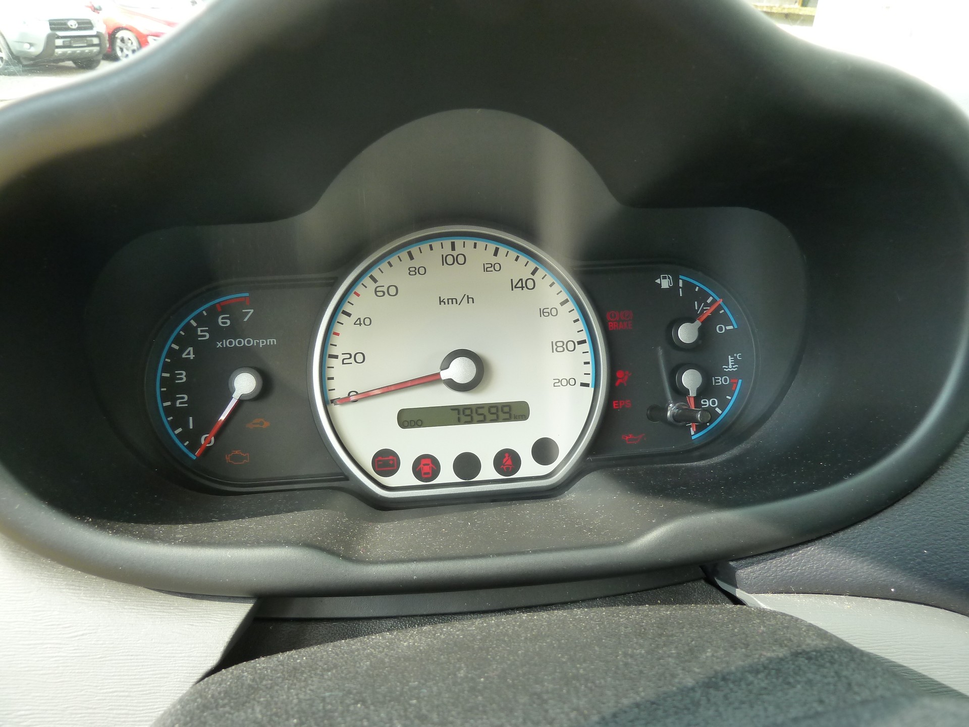 HYUNDAI i10 1.1 Comfort-image-13