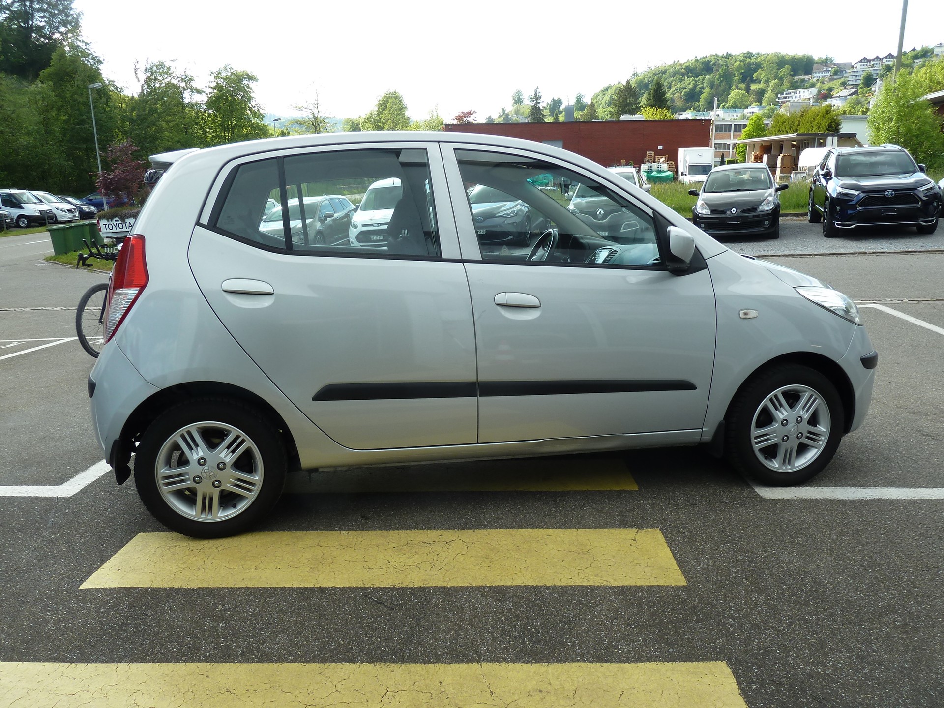 HYUNDAI i10 1.1 Comfort-image-8