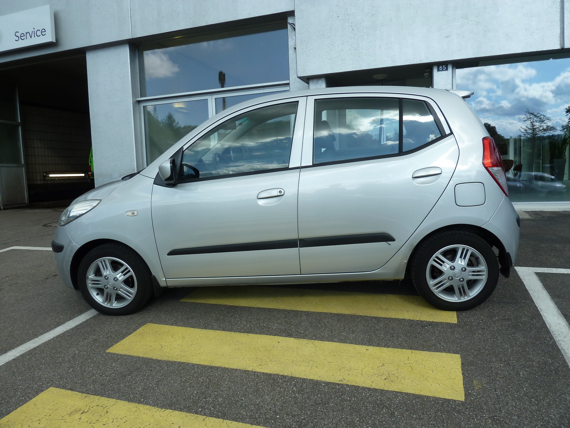 HYUNDAI i10 1.1 Comfort-showroom-element-3