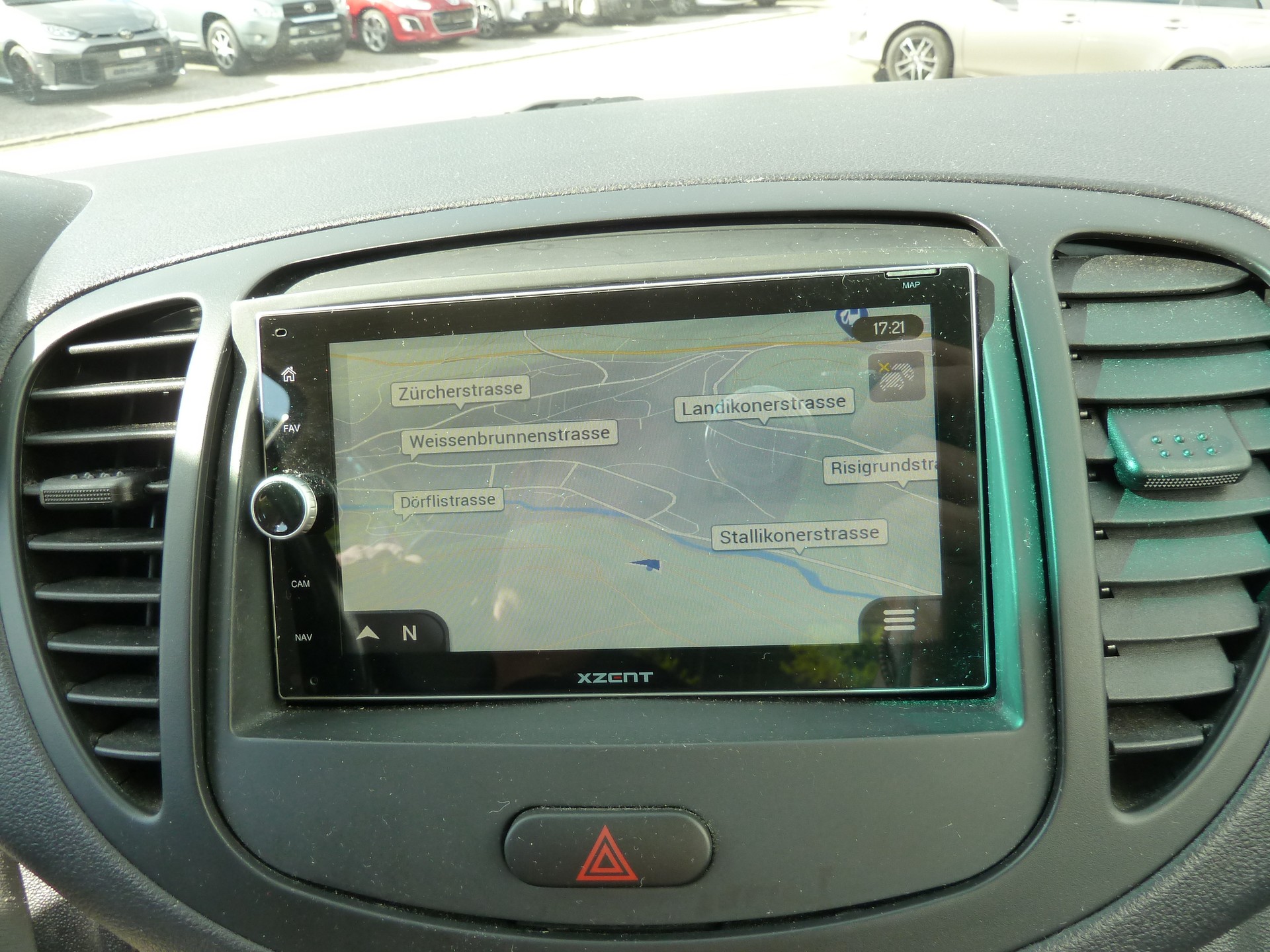 HYUNDAI i10 1.1 Comfort-image-15