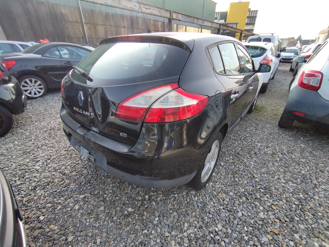 RENAULT Mégane 1.5 dCi Dynamique-image-7