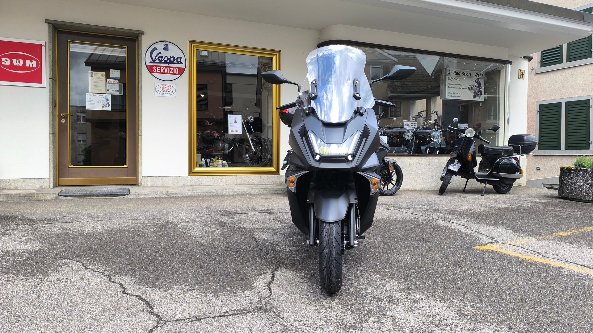 KYMCO SKY TOWN-image-10