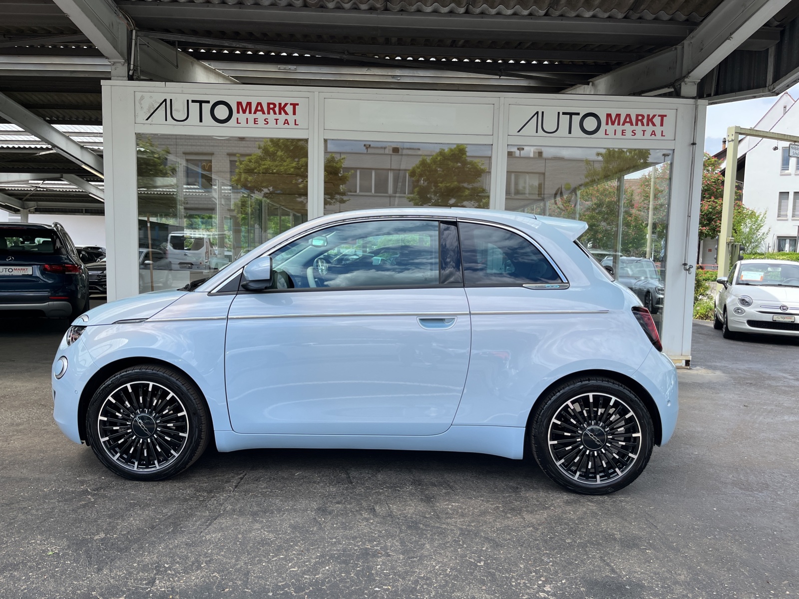 FIAT 500 electric 87 kW La Prima By Bocelli-showroom-element-1