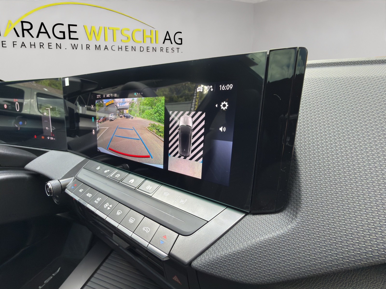 OPEL Astra Electric Sports Tourer Ultimate-image-23