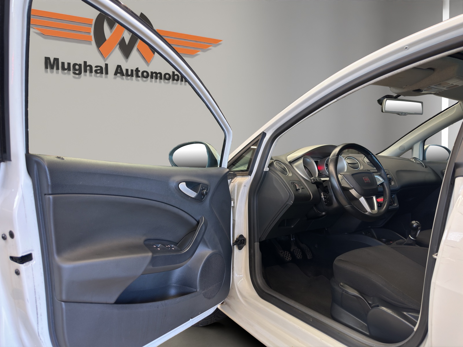 SEAT Ibiza 1.6 Style-image-7
