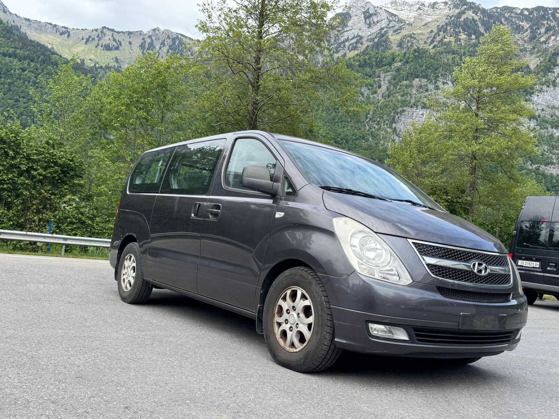 HYUNDAI H-1 People 2.5 CRDi-image-2
